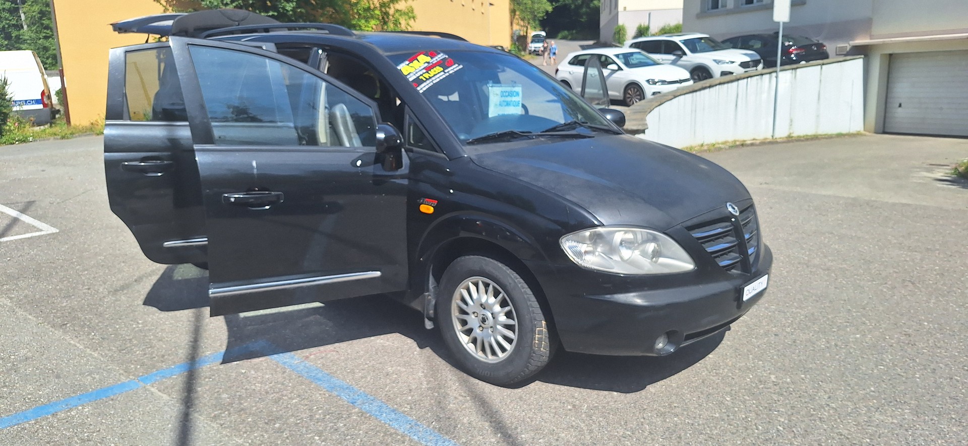 KGM-SsangYong Rodius SV 270 Xdi 4WD Automatic-image-19
