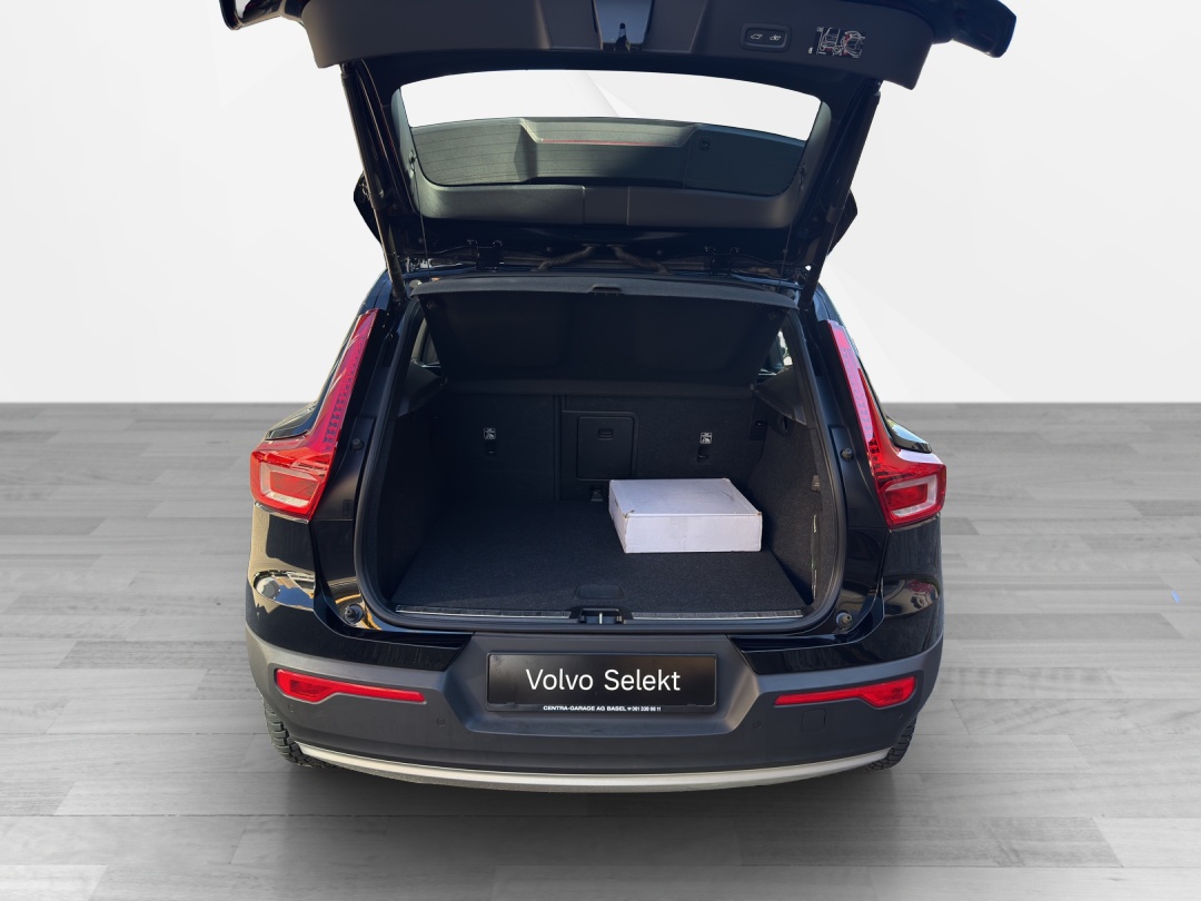 VOLVO XC40 T5 TwE Inscription DCT-image-12