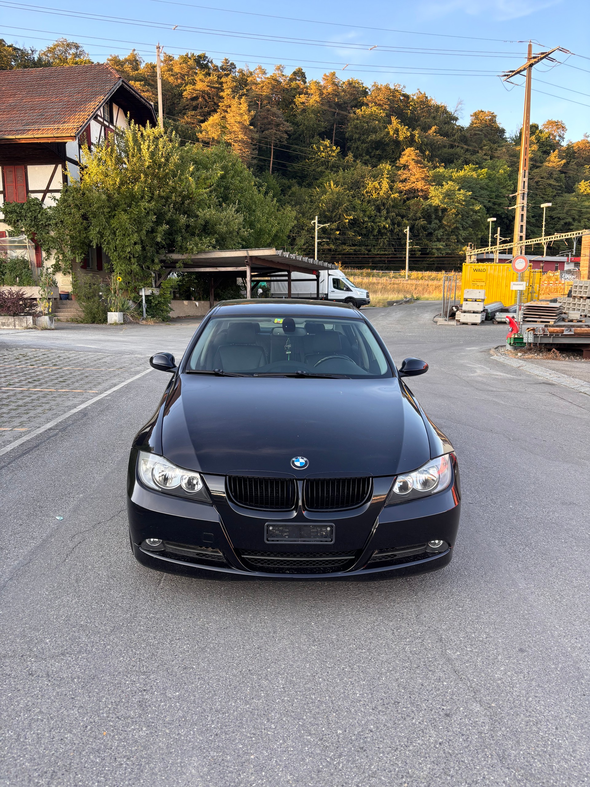 BMW 325xi Steptronic-image-0