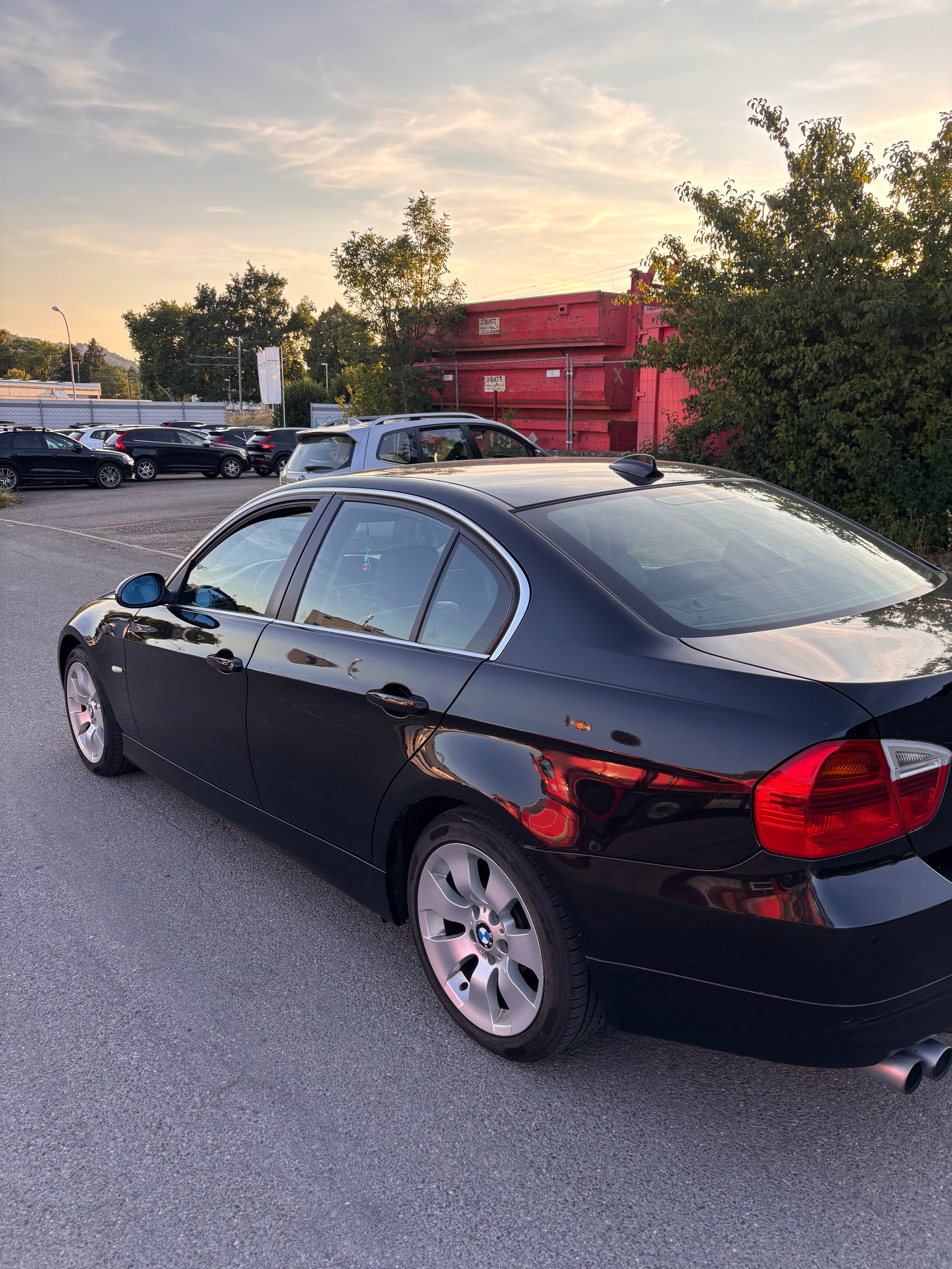 BMW 325xi Steptronic-image-4