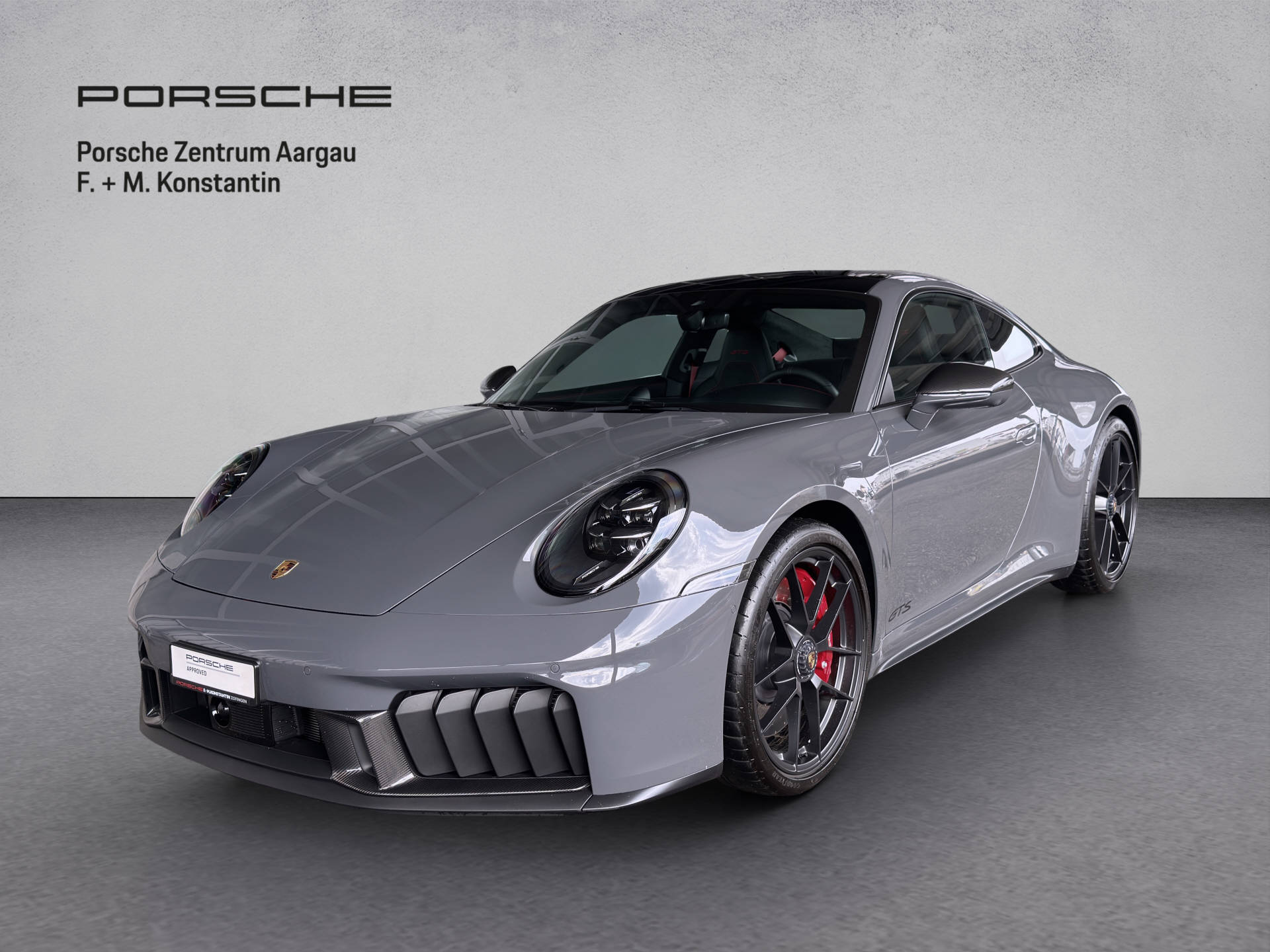 PORSCHE 911 Carrera 4 GTS