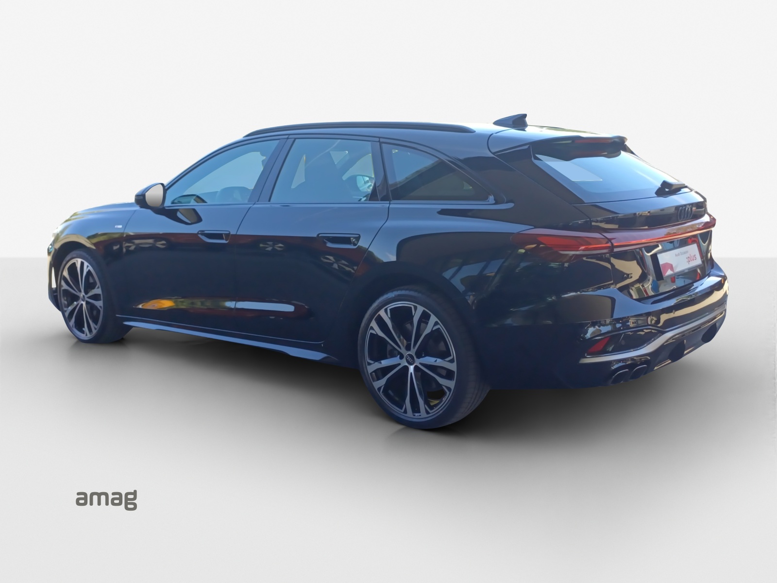 AUDI A5 Avant TDI quattro 150 kW Attraction S tronic-image-2