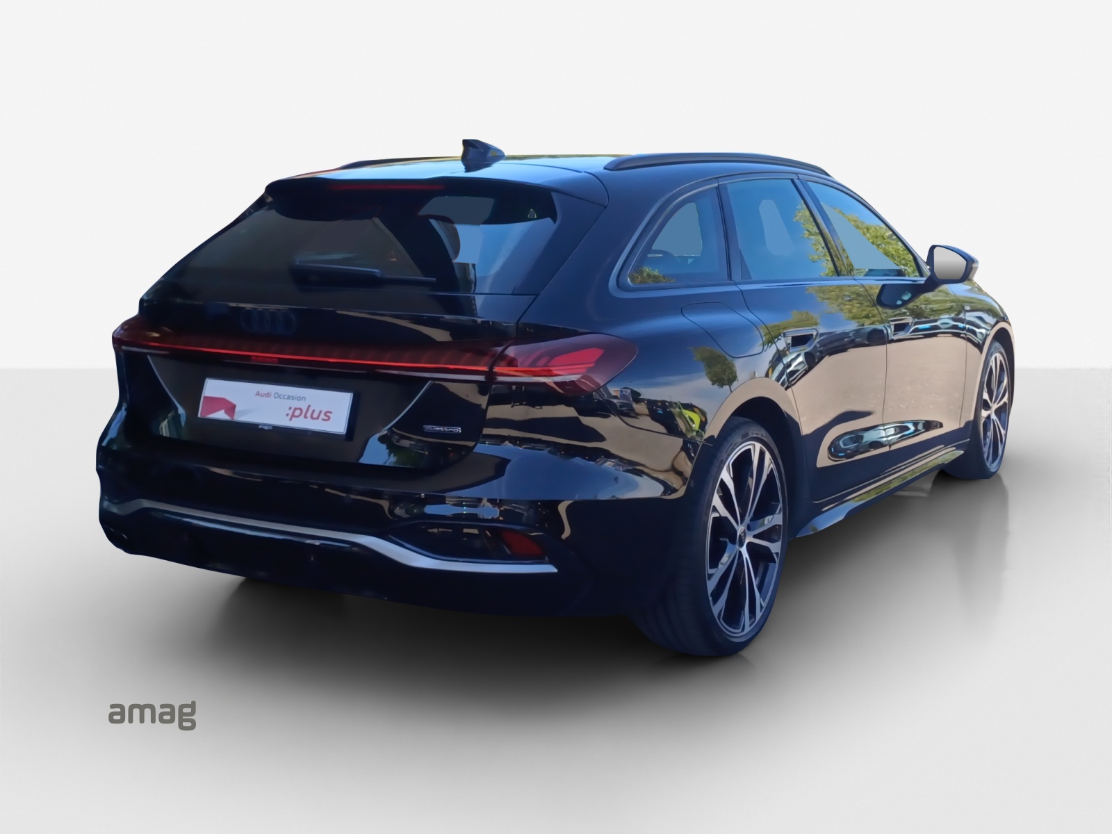 AUDI A5 Avant TDI quattro 150 kW Attraction S tronic-image-4