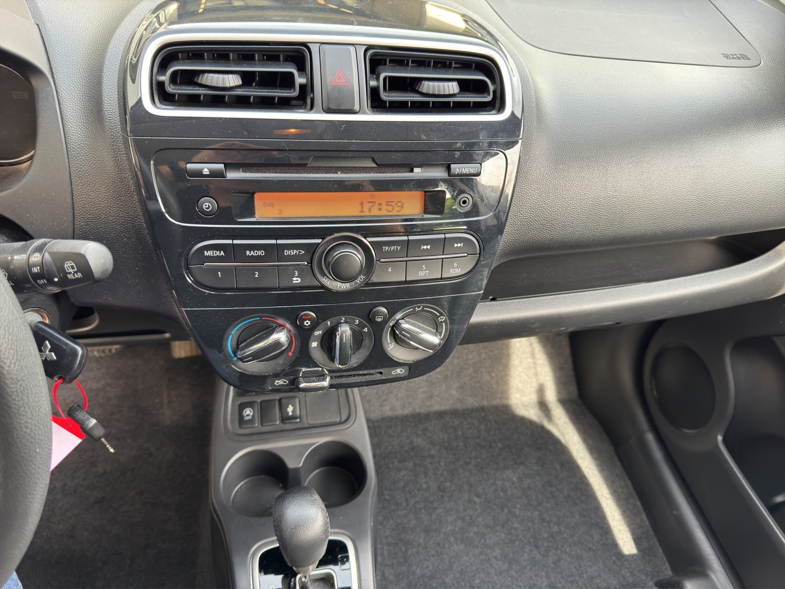 MITSUBISHI Space Star 1.2 CVT Pure-image-10