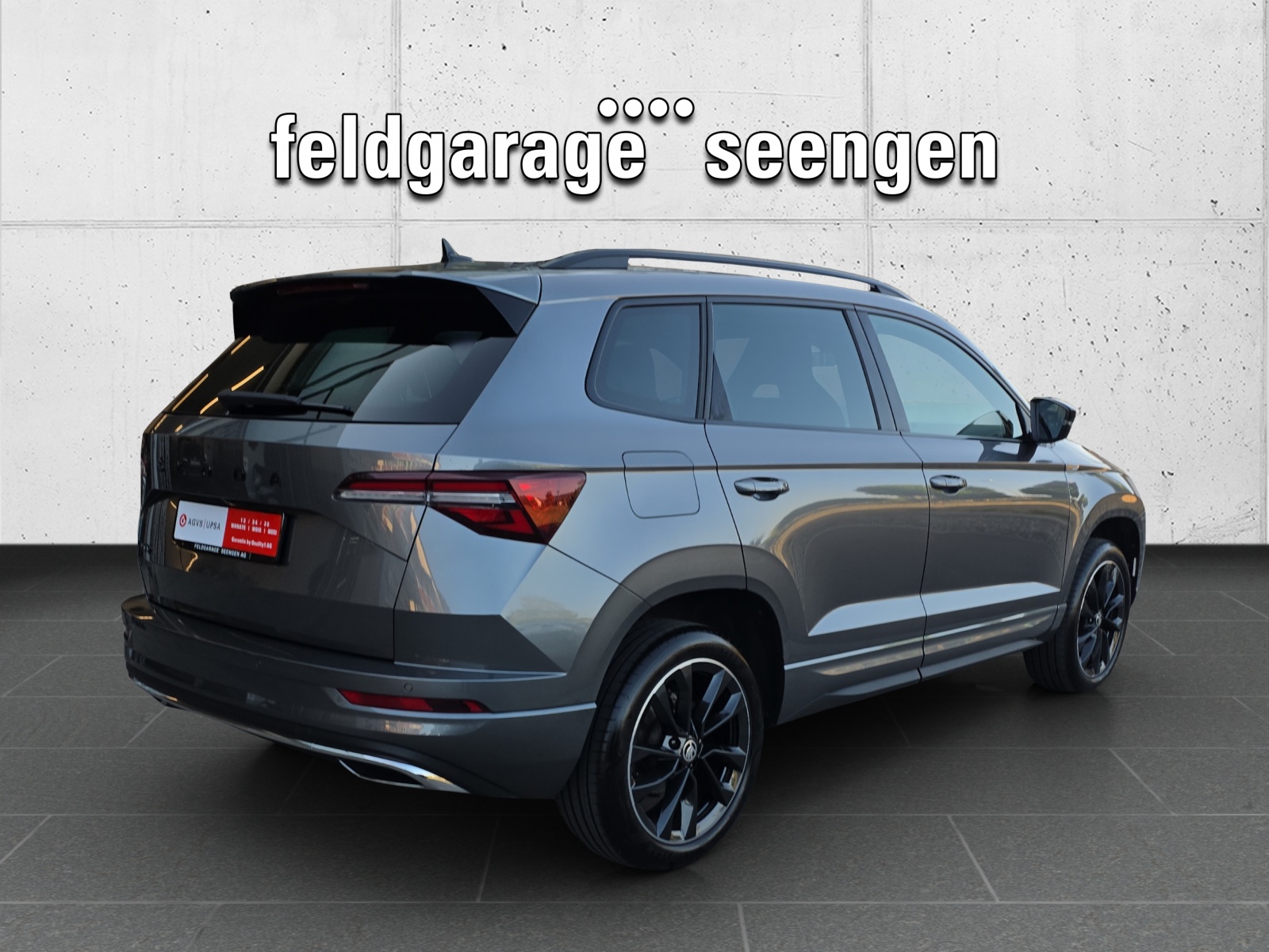SKODA Karoq 1.5 TSI SportLine DSG mit fortl. Werksgarantie, AHK, Rückfahrkamera & Winterräder-image-4