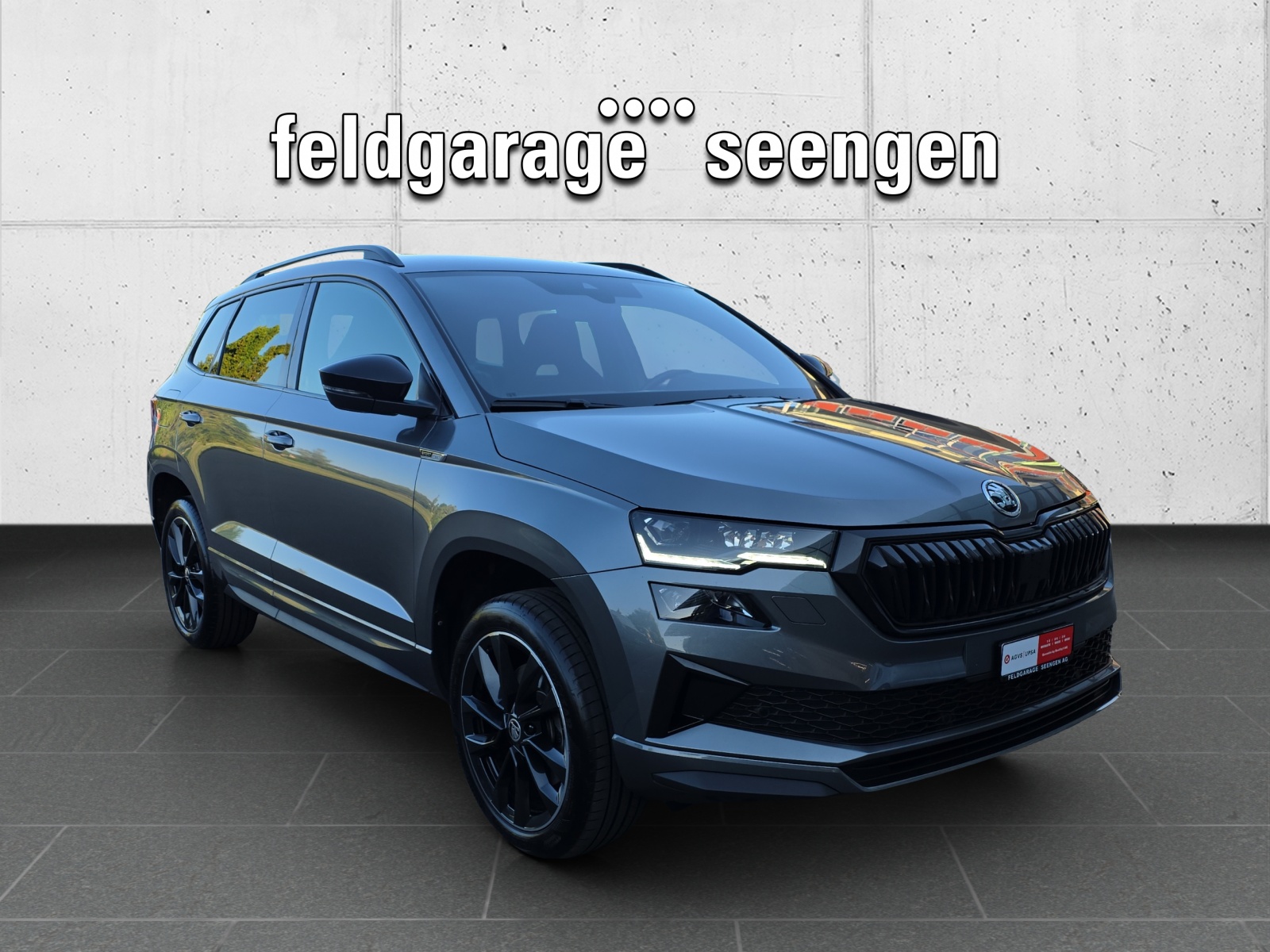 SKODA Karoq 1.5 TSI SportLine DSG mit fortl. Werksgarantie, AHK, Rückfahrkamera & Winterräder-image-2