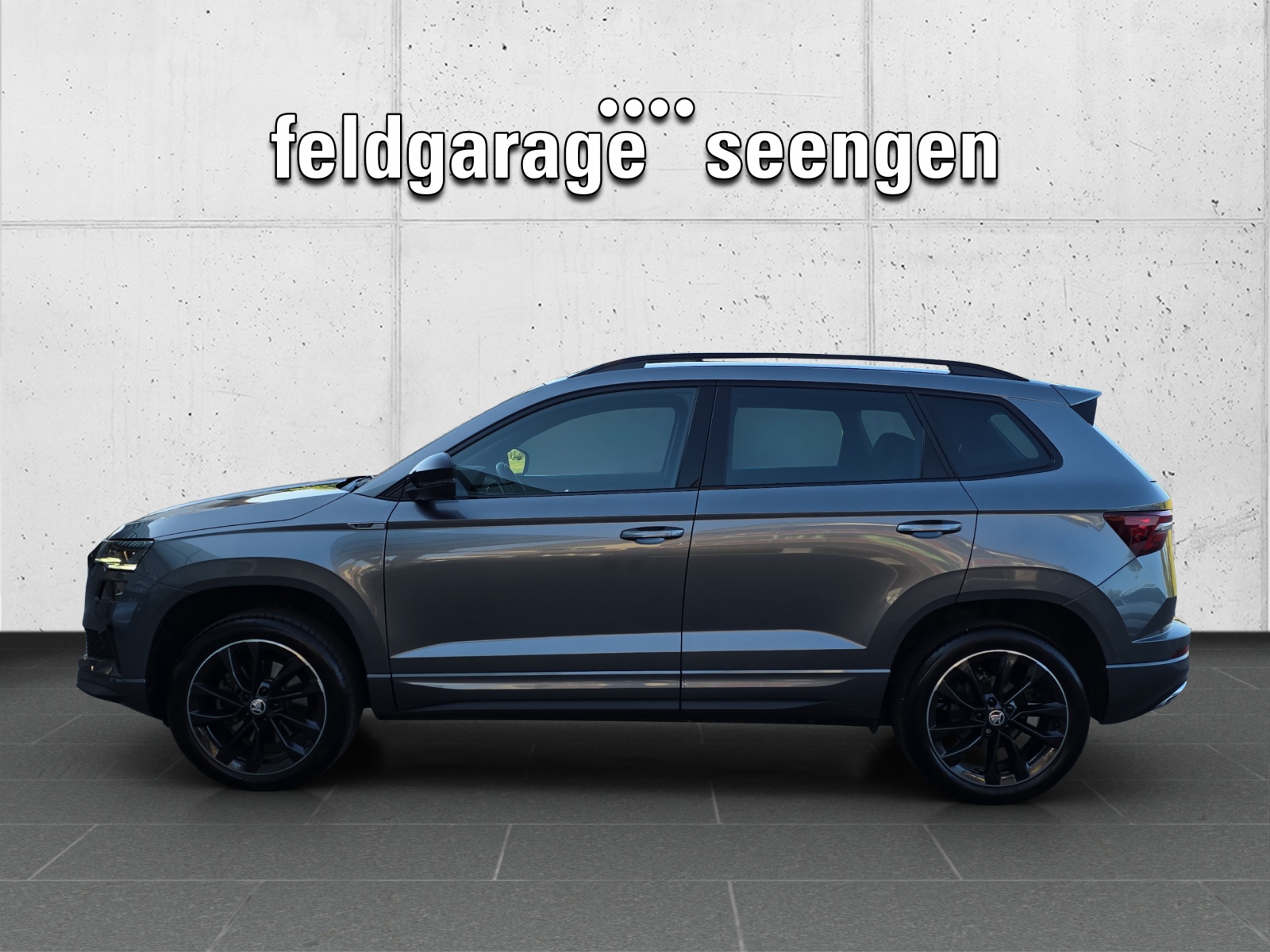 SKODA Karoq 1.5 TSI SportLine DSG mit fortl. Werksgarantie, AHK, Rückfahrkamera & Winterräder-image-1
