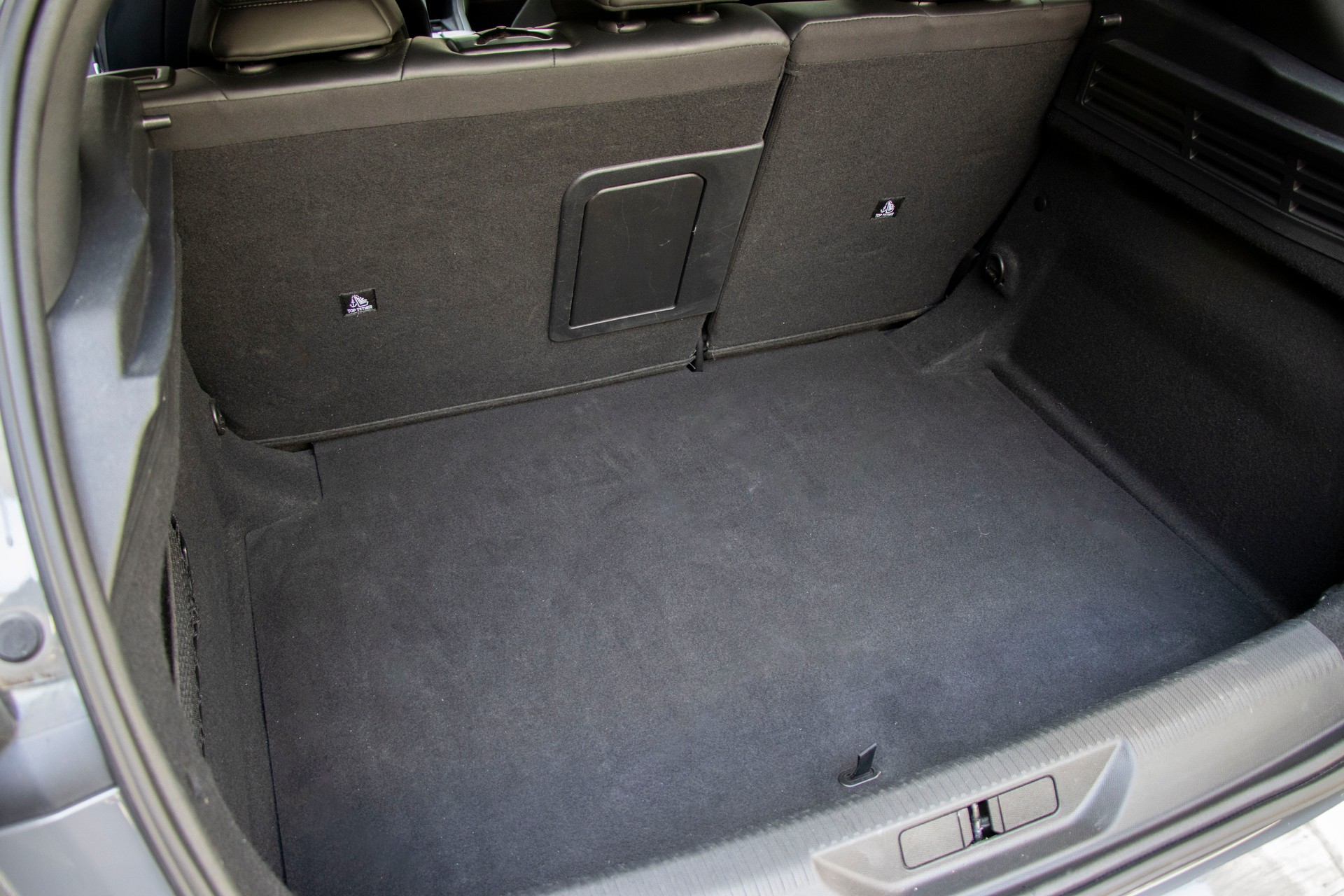 PEUGEOT 308 1.2 HEV 145 GT-image-8