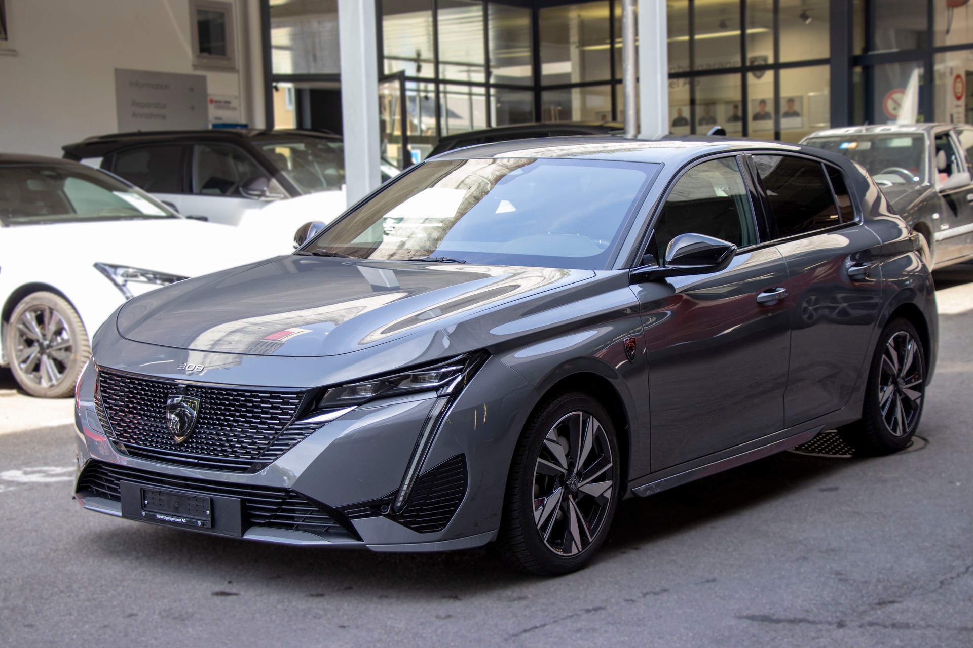 PEUGEOT 308 1.2 HEV 145 GT-image-0
