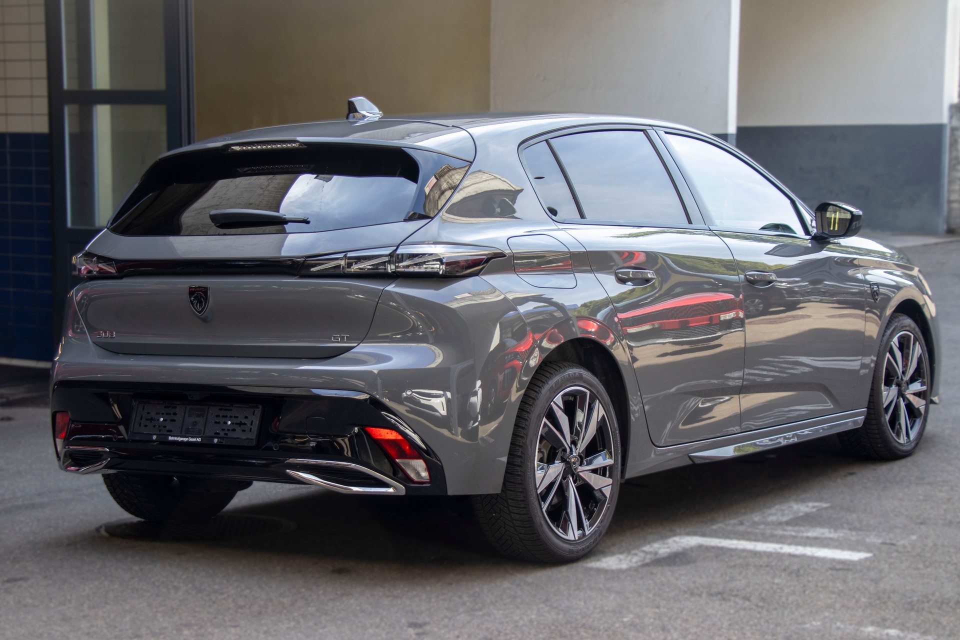 PEUGEOT 308 1.2 HEV 145 GT-image-2