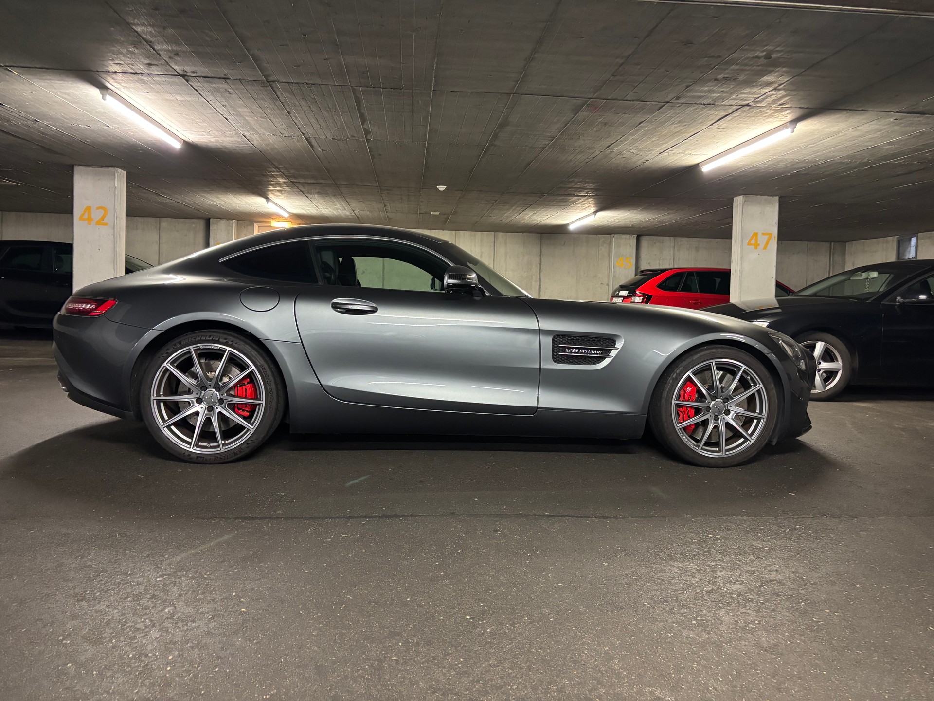 MERCEDES-BENZ AMG GT S-image-0