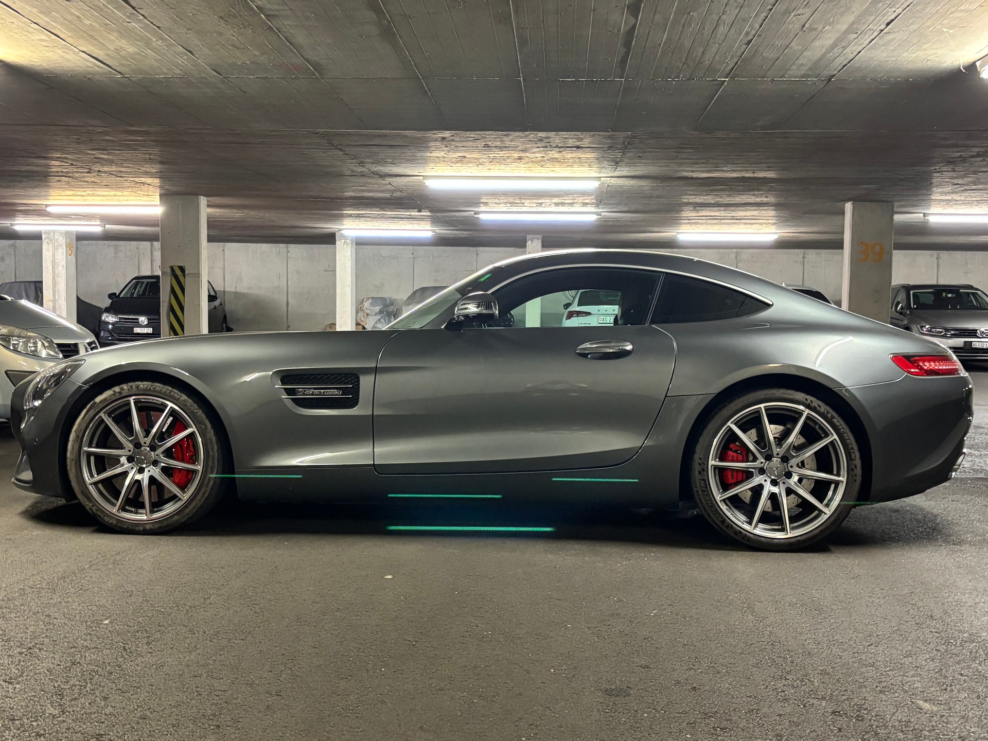 MERCEDES-BENZ AMG GT S-image-1
