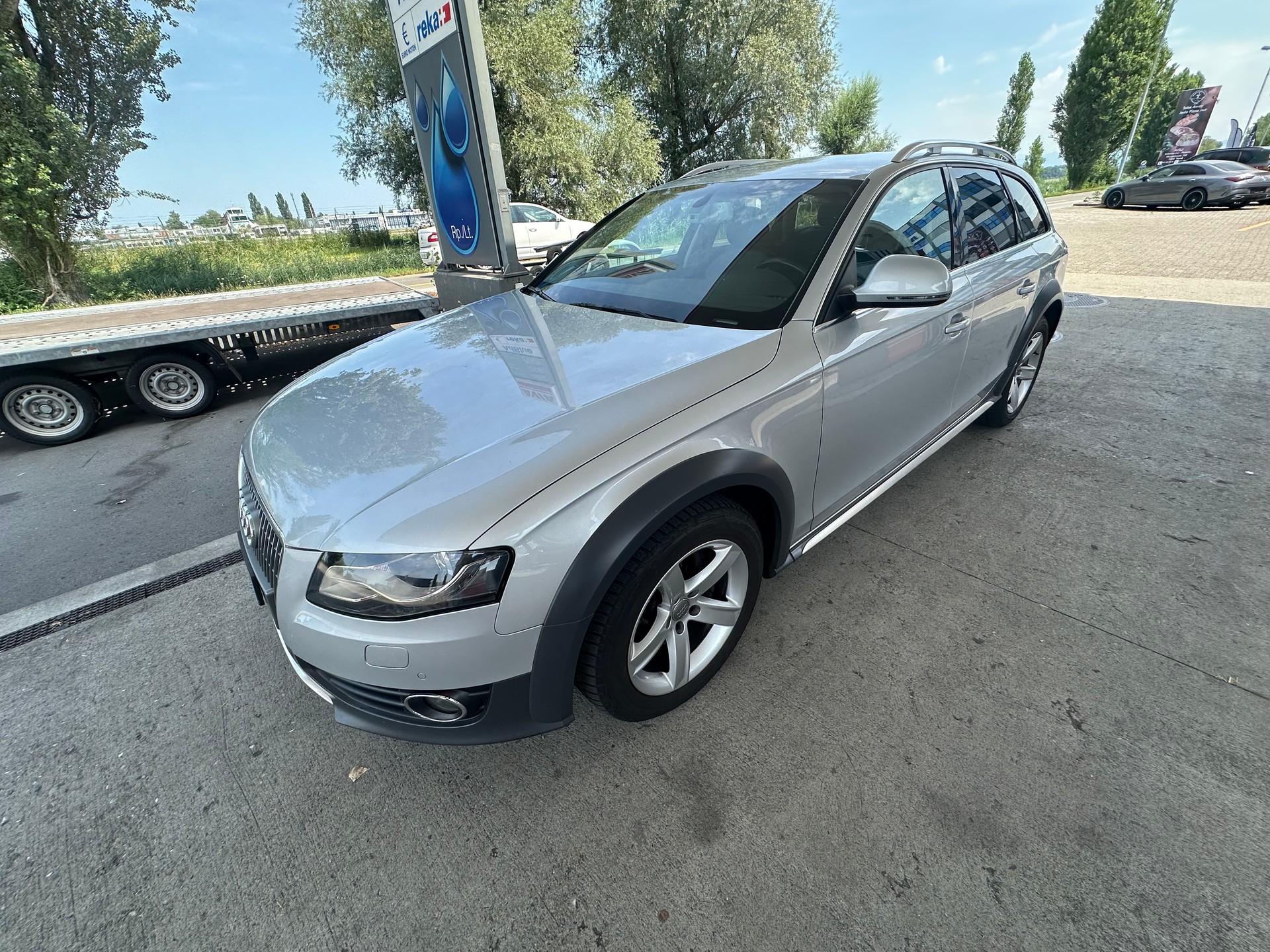 AUDI A4 allroad 3.0 TDI quattro S-tronic-image-9