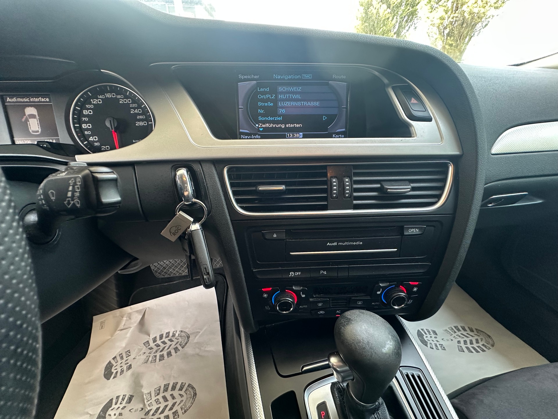 AUDI A4 allroad 3.0 TDI quattro S-tronic-image-19