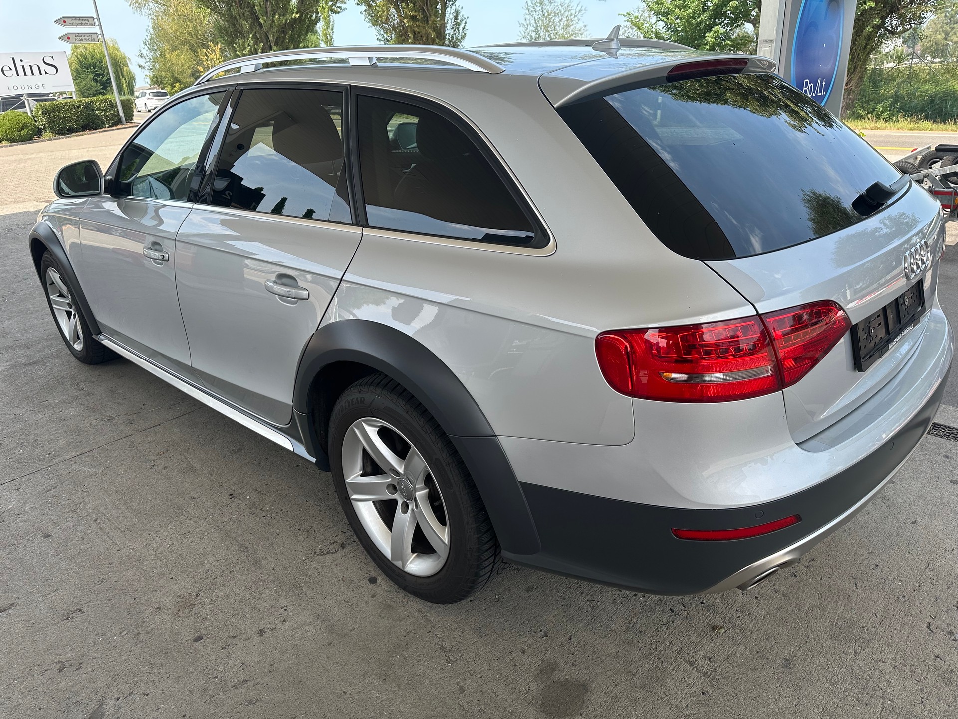 AUDI A4 allroad 3.0 TDI quattro S-tronic-showroom-element-2