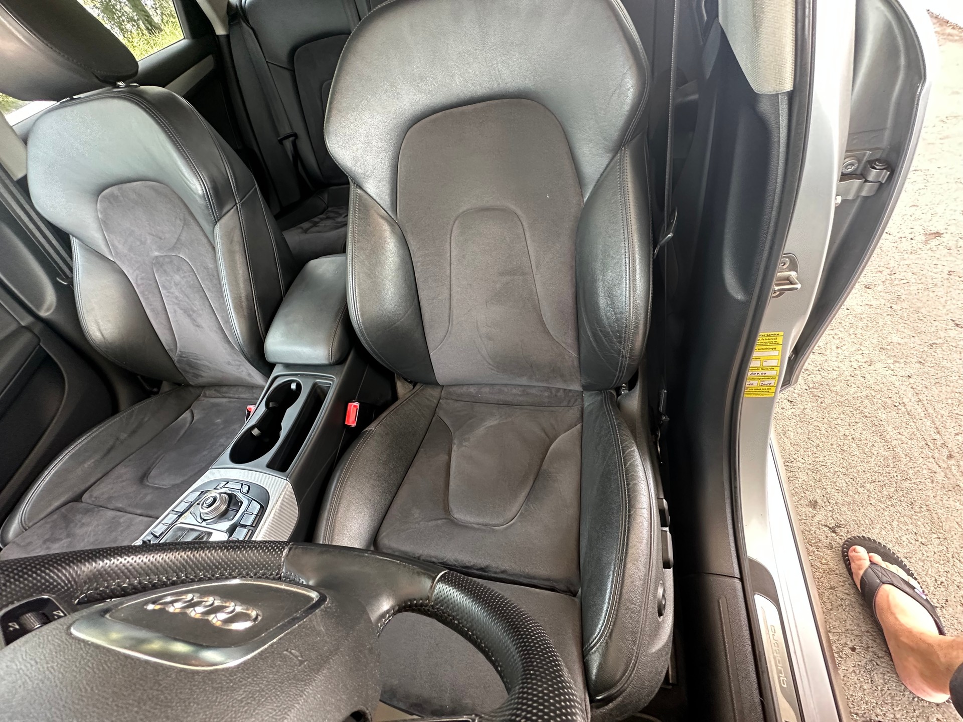 AUDI A4 allroad 3.0 TDI quattro S-tronic-image-18