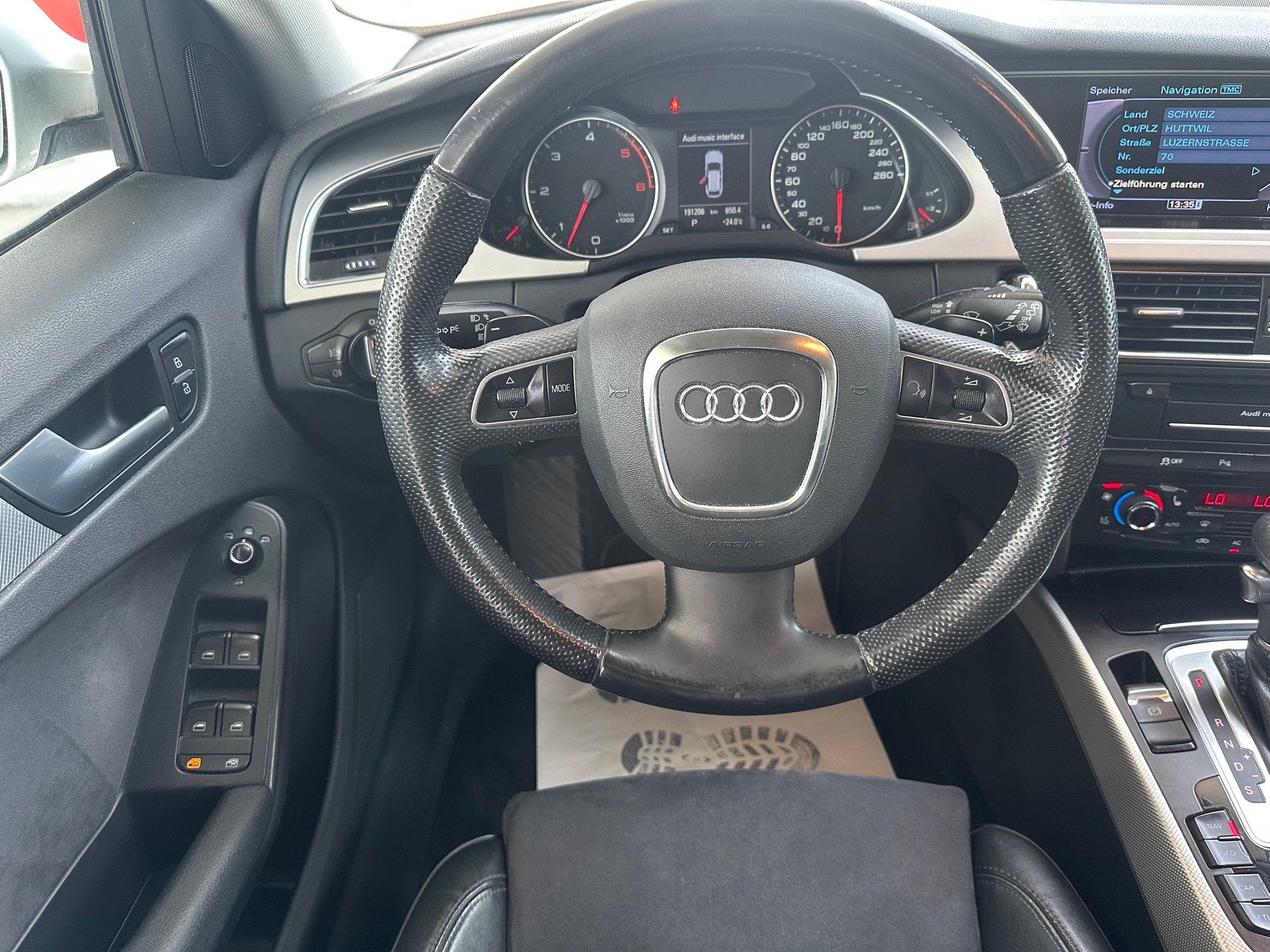 AUDI A4 allroad 3.0 TDI quattro S-tronic-image-12