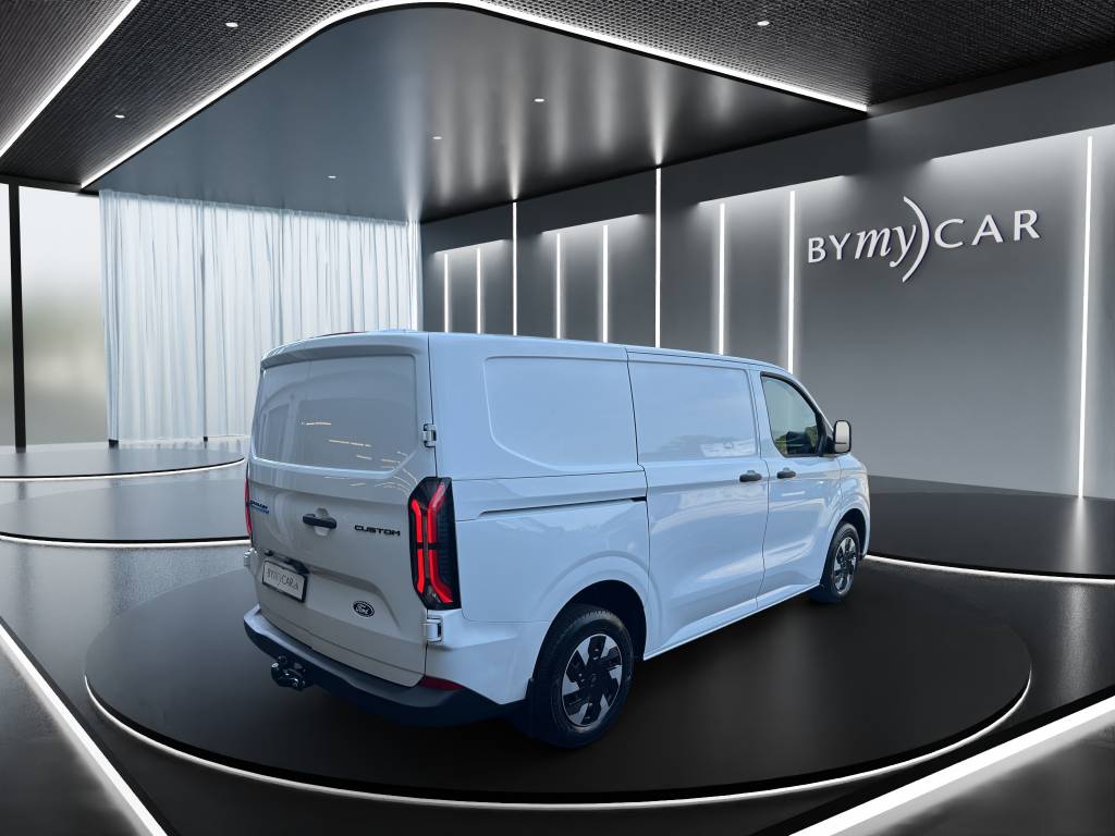 FORD Transit Custom Van 320 L1H1 65kWh Trend-image-4