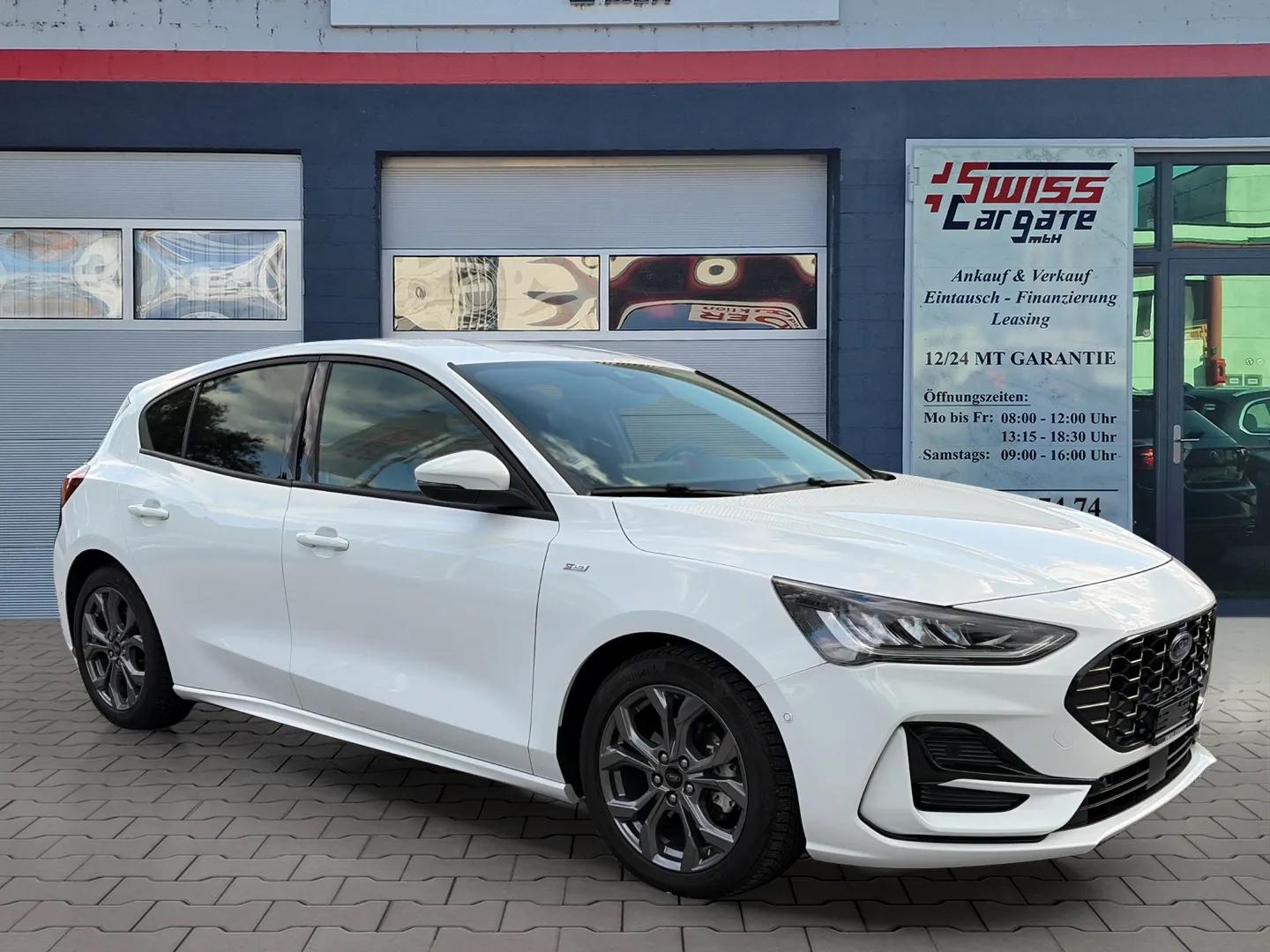 FORD Focus 1.0 MHEV ST-Line X Automat 155PS mit B&O Soundsystem-showroom-element-1