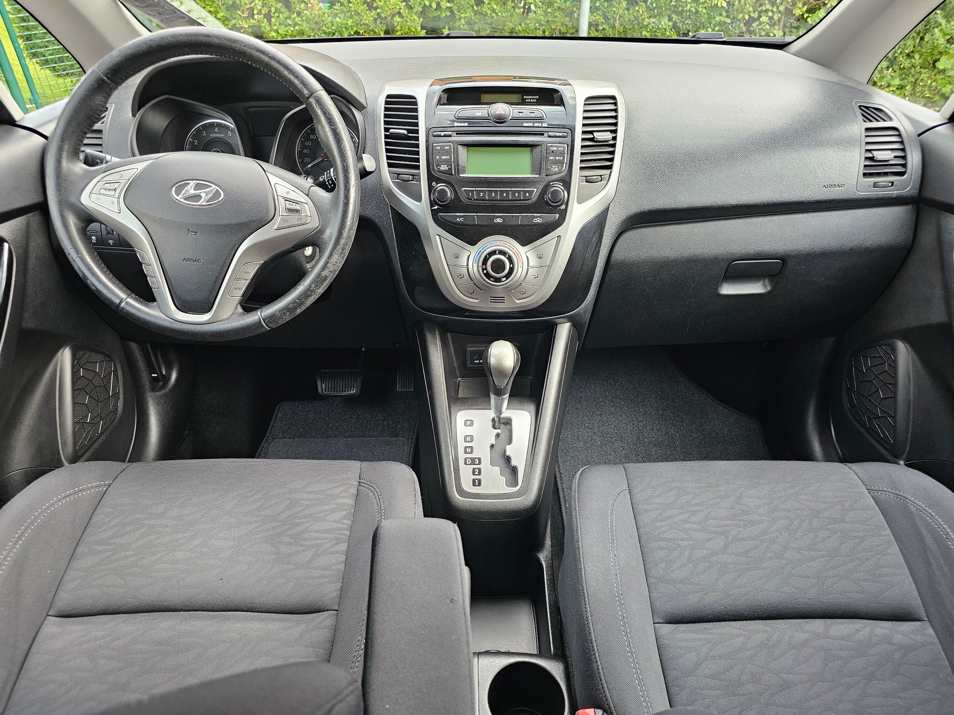 HYUNDAI iX20 1.6 Style Automatic-image-9