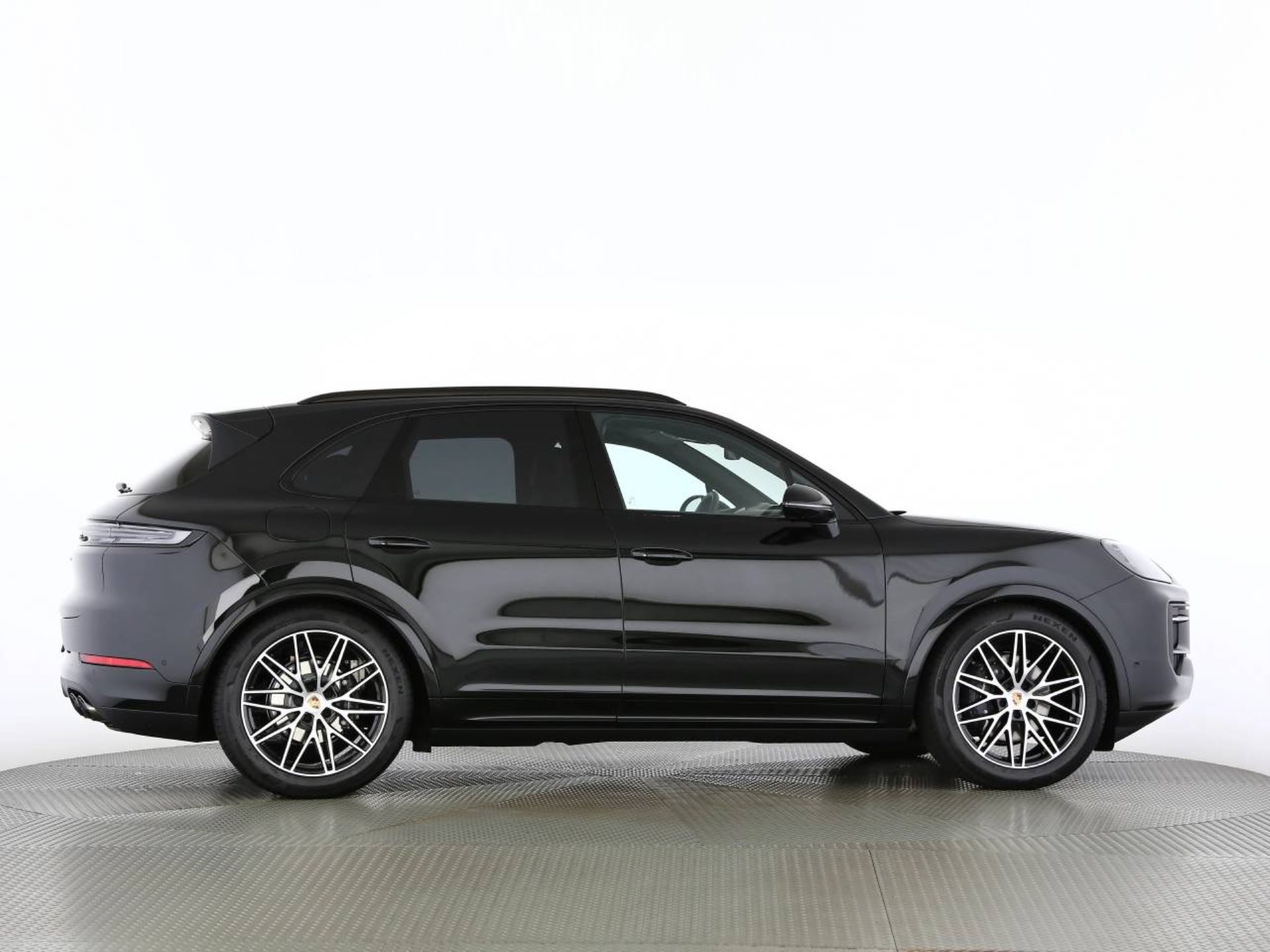 PORSCHE Cayenne Black Edition-image-23