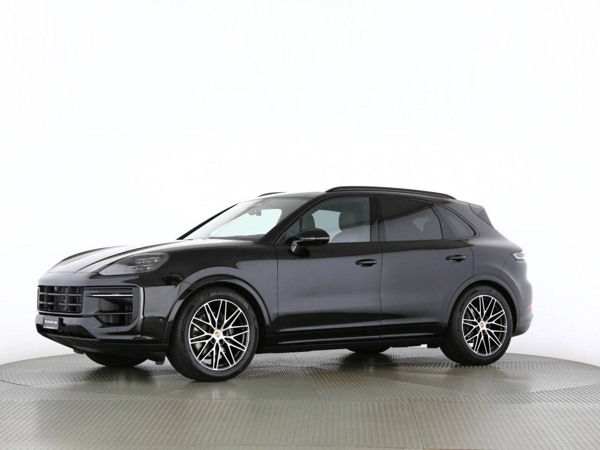 PORSCHE Cayenne Black Edition-image-10