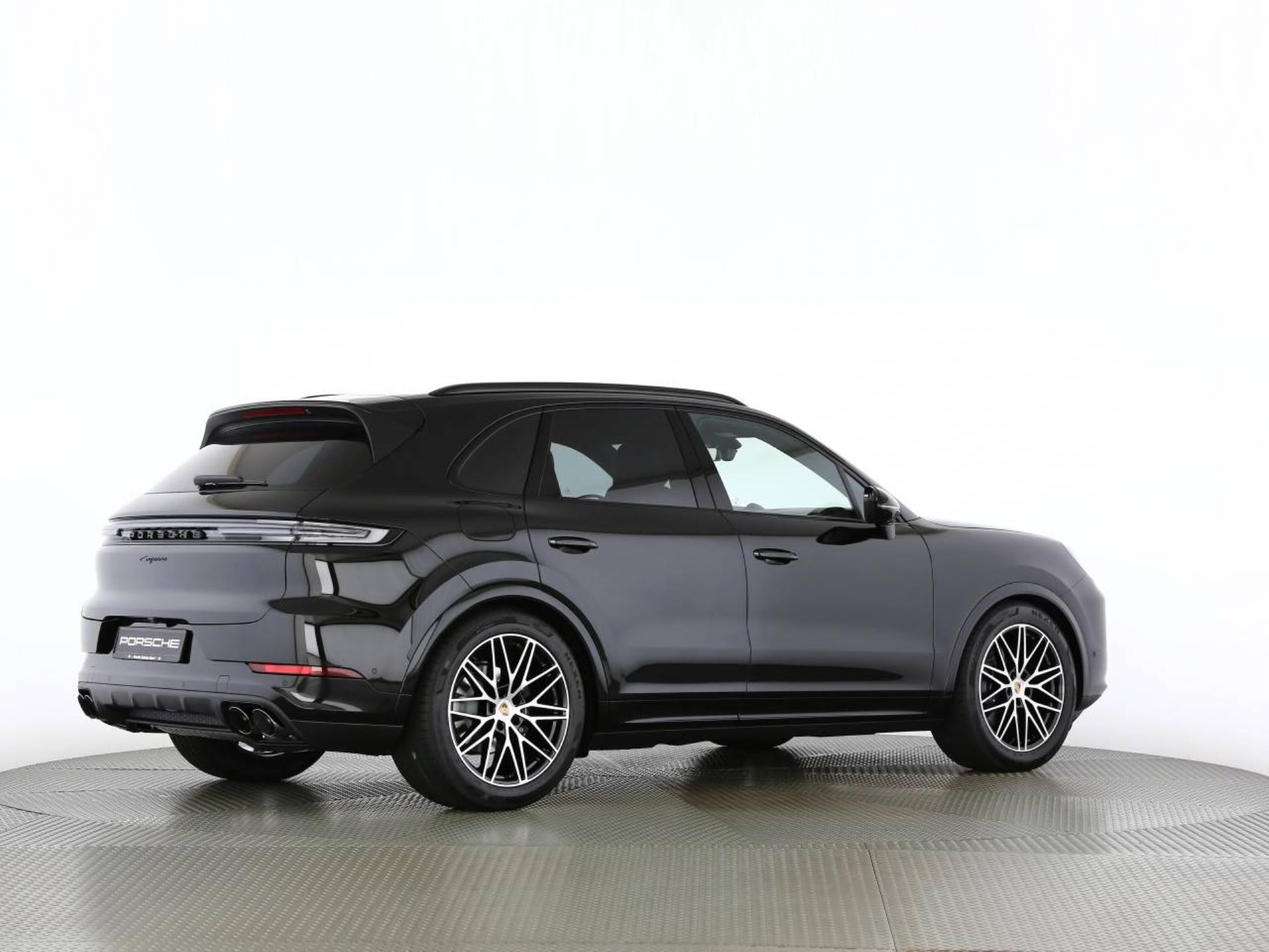 PORSCHE Cayenne Black Edition-image-21