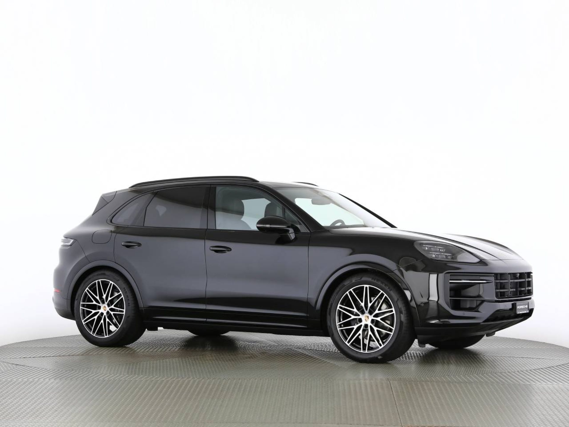 PORSCHE Cayenne Black Edition-image-26