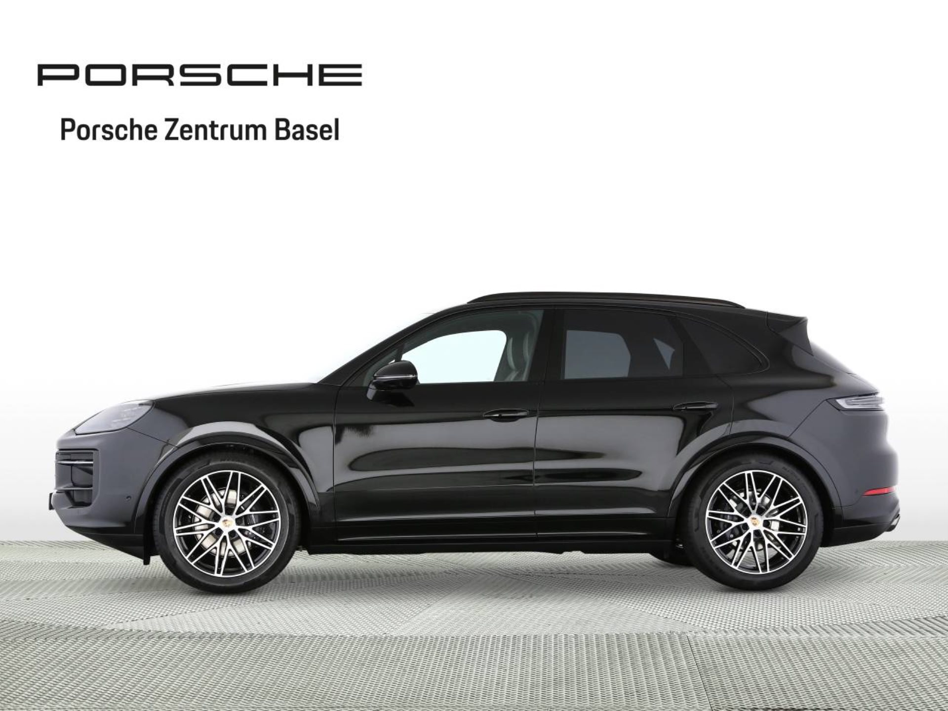 PORSCHE Cayenne Black Edition-image-1