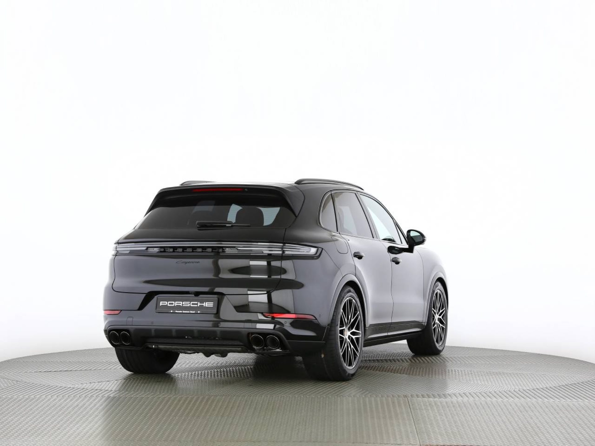 PORSCHE Cayenne Black Edition-image-19