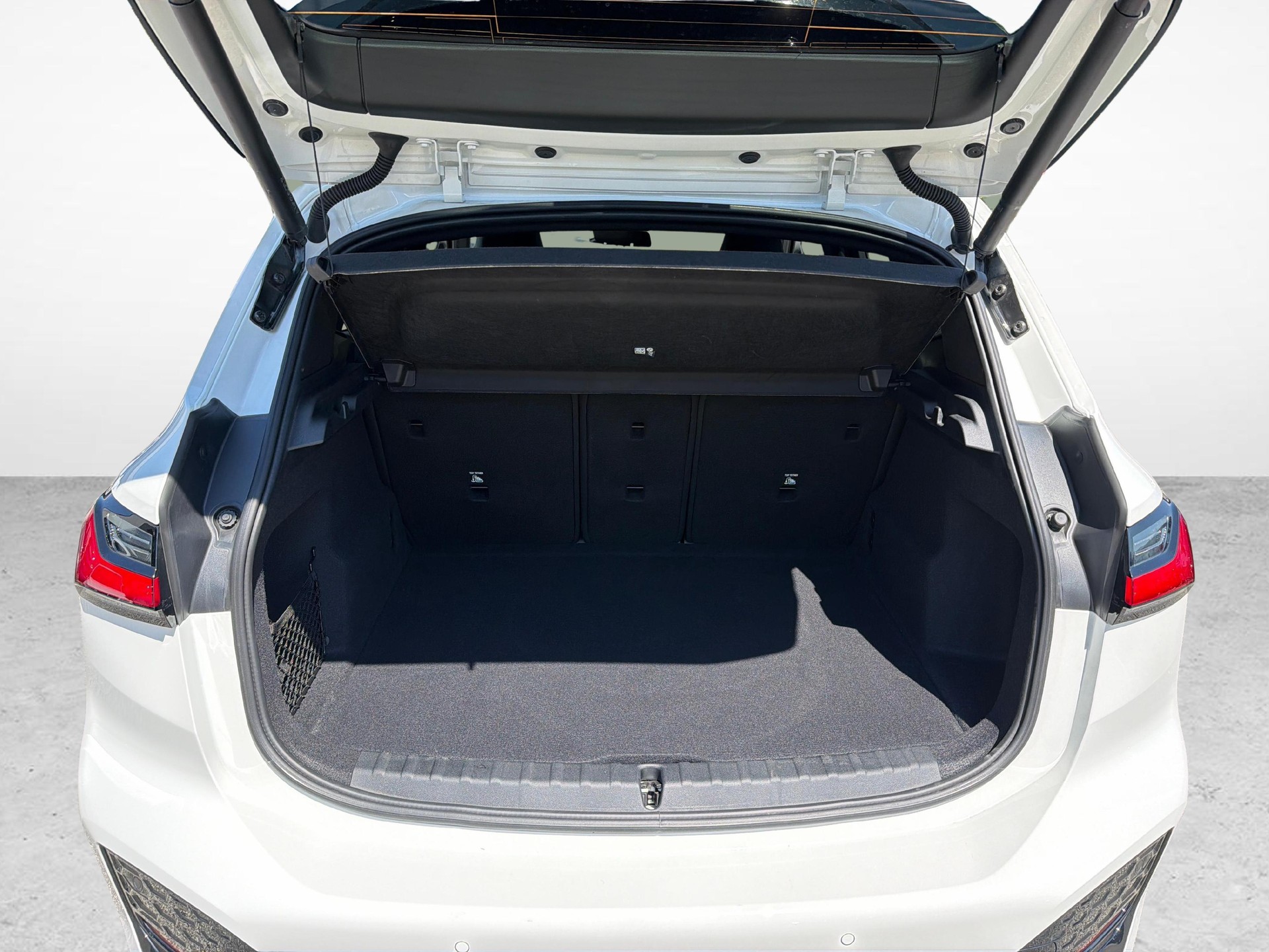 BMW 218d SDKG Active Tourer-image-18