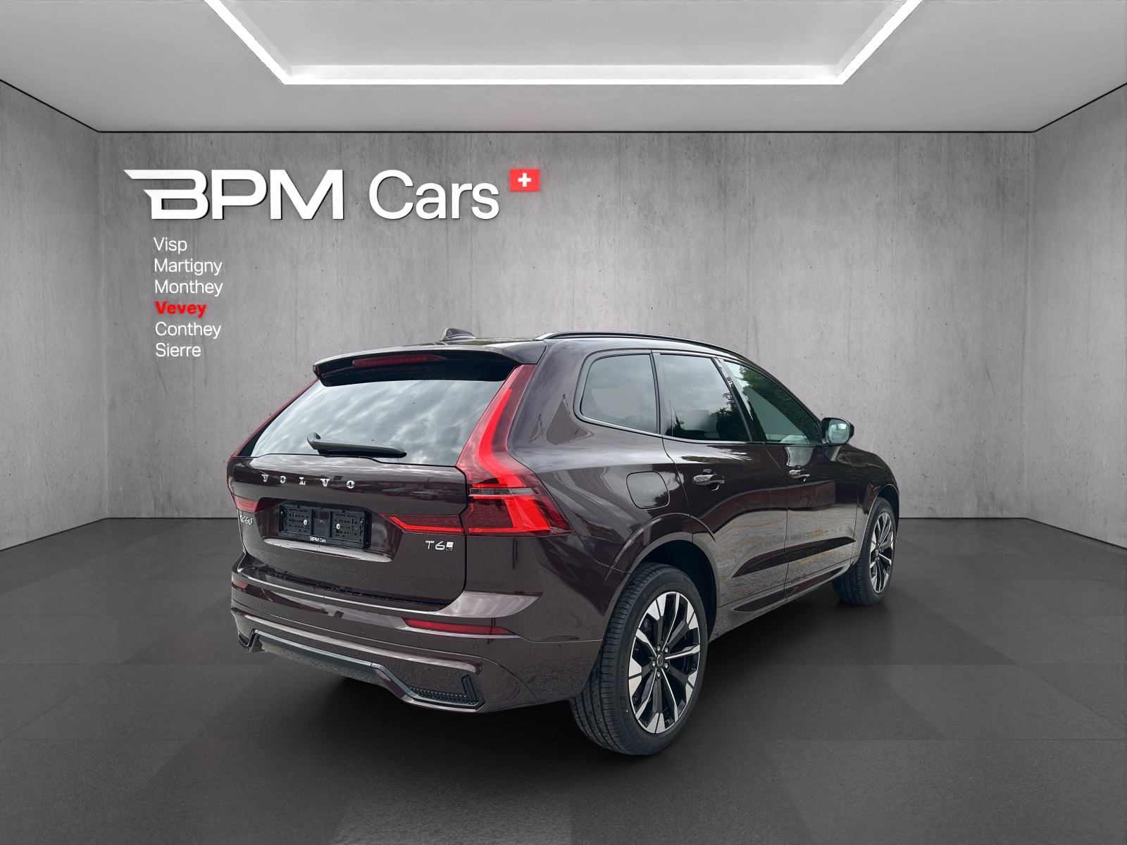 VOLVO XC60 T6 eAWD PluginHybrid Ultra Dark Geartronic-showroom-element-3