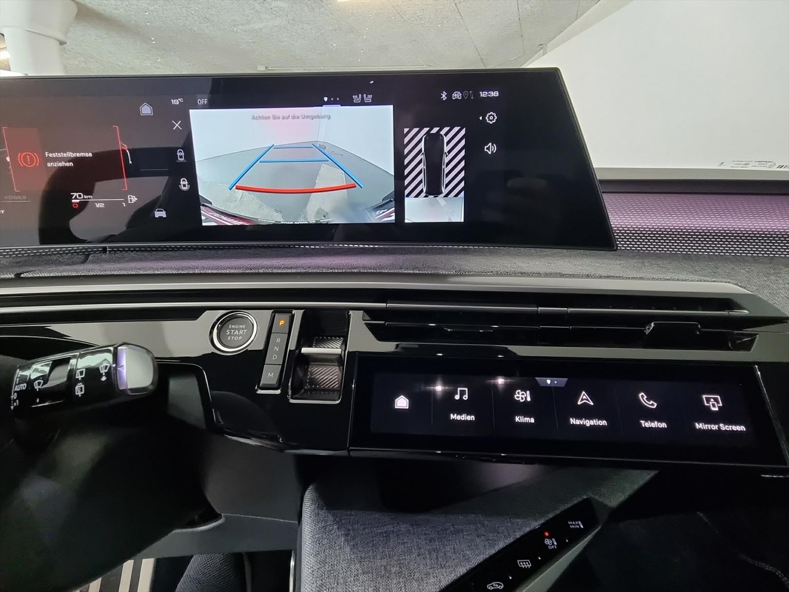 PEUGEOT 5008 145 Hybrid GT 7-Plätzer-image-14
