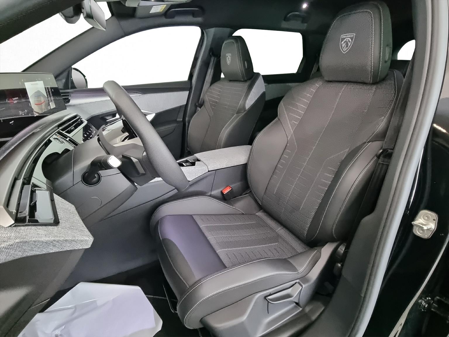 PEUGEOT 5008 145 Hybrid GT 7-Plätzer-image-5