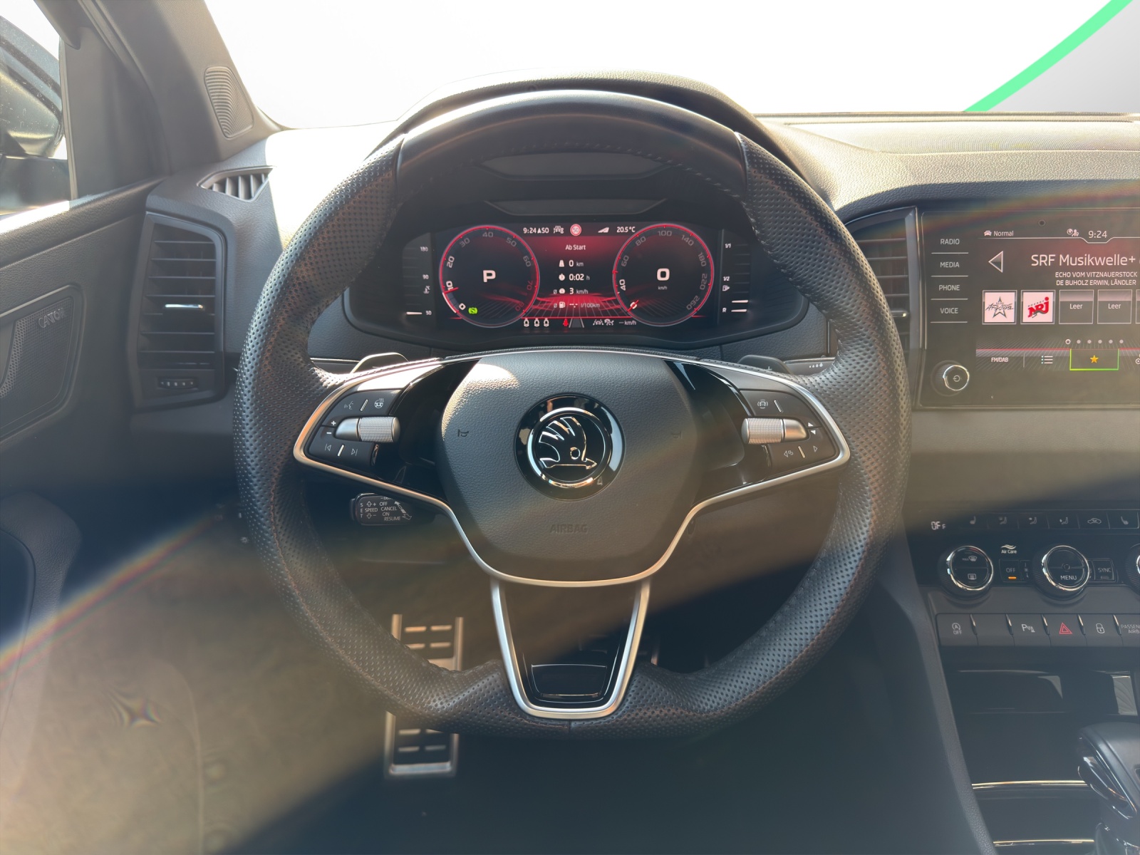 SKODA Karoq 2.0 TSI SportLine 4x4 DSG-image-7
