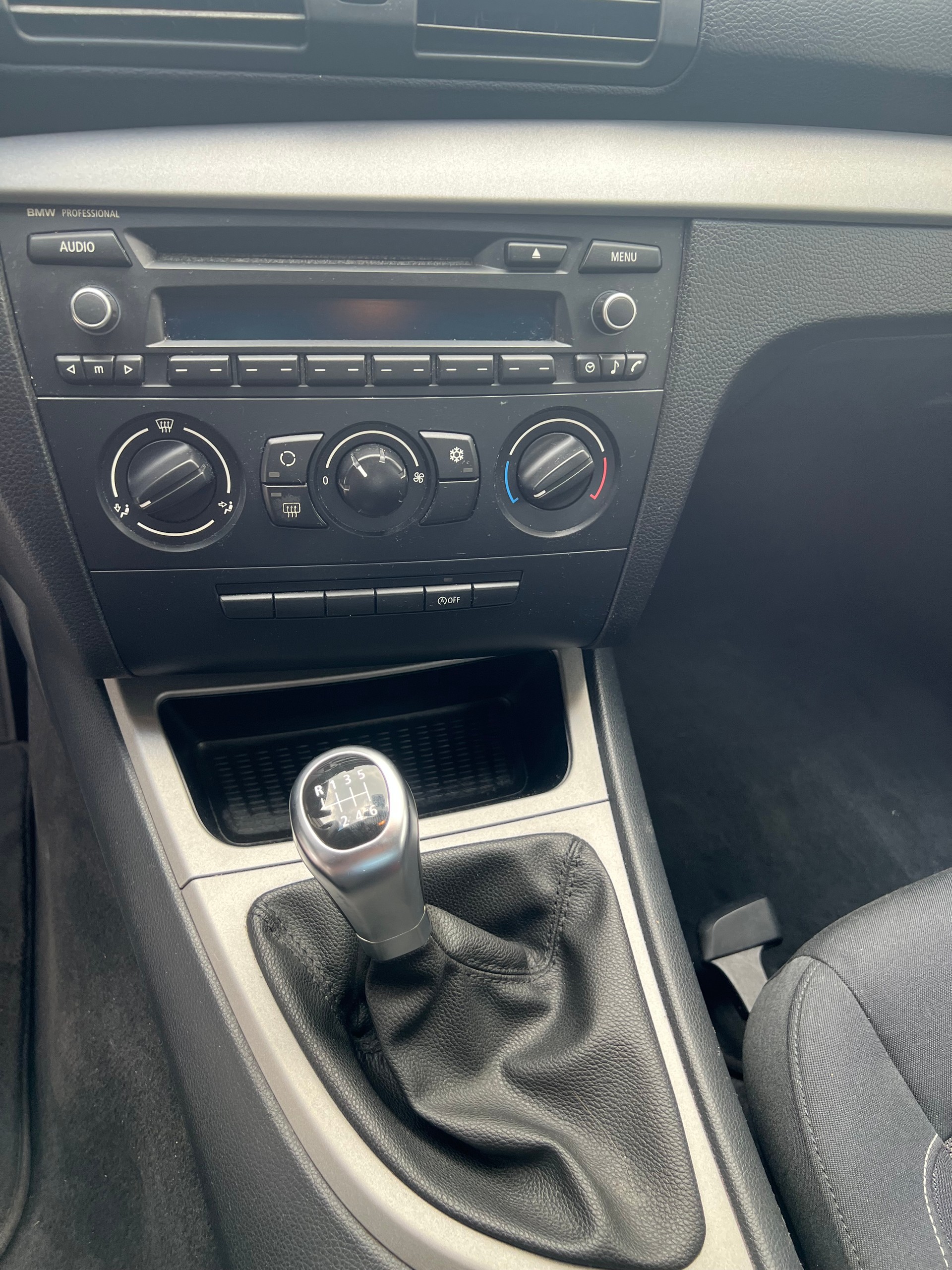 BMW 116i-image-8