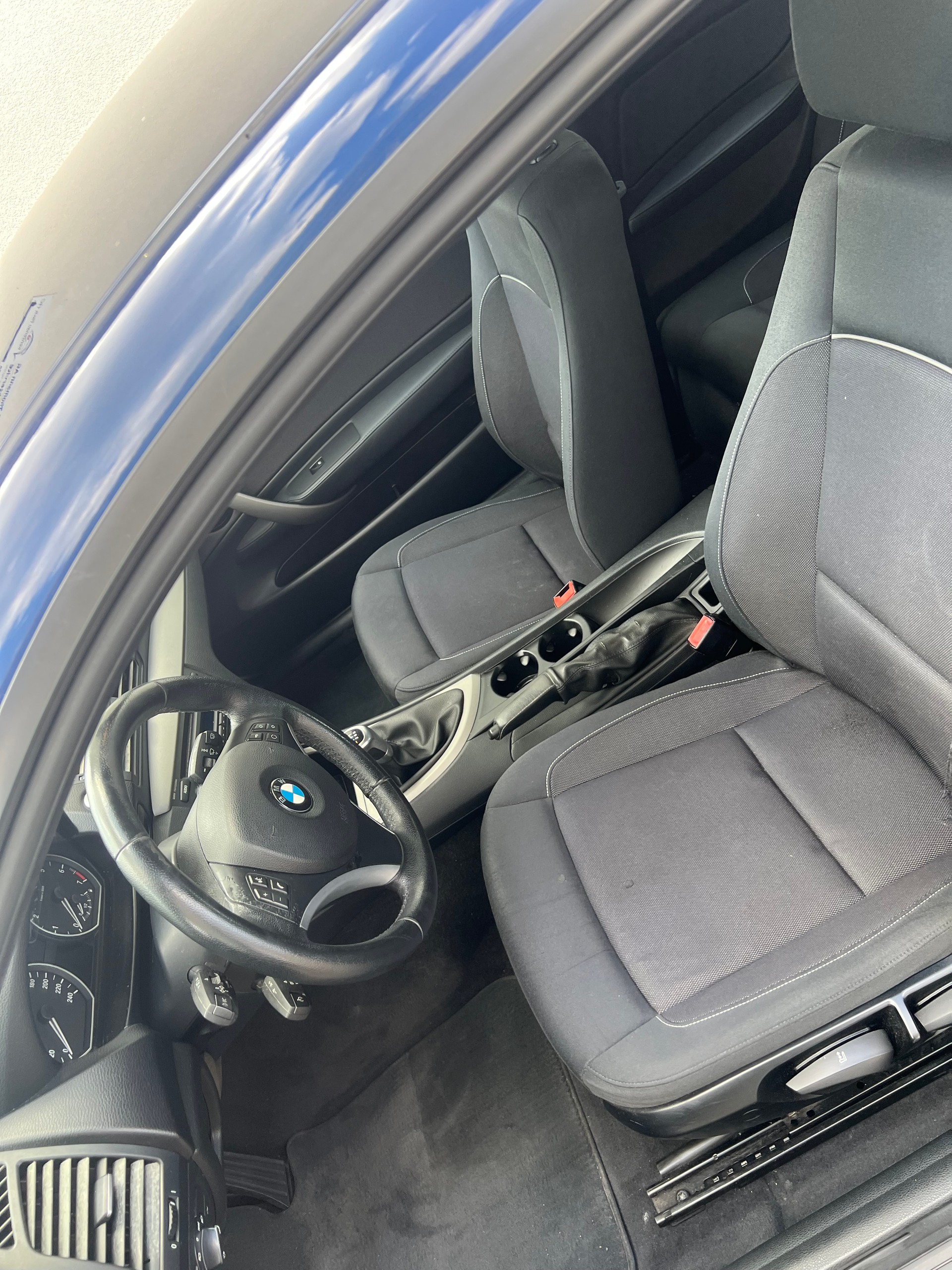 BMW 116i-image-6