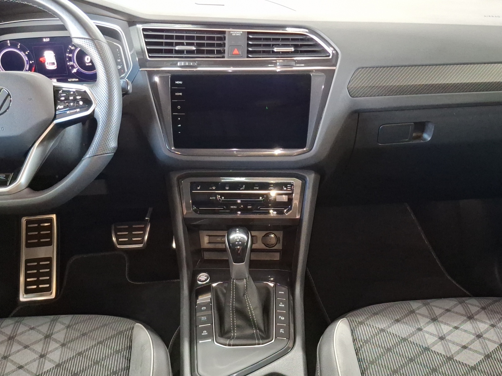 VW Tiguan 1.4TSI PHEV Selection DSG-image-10