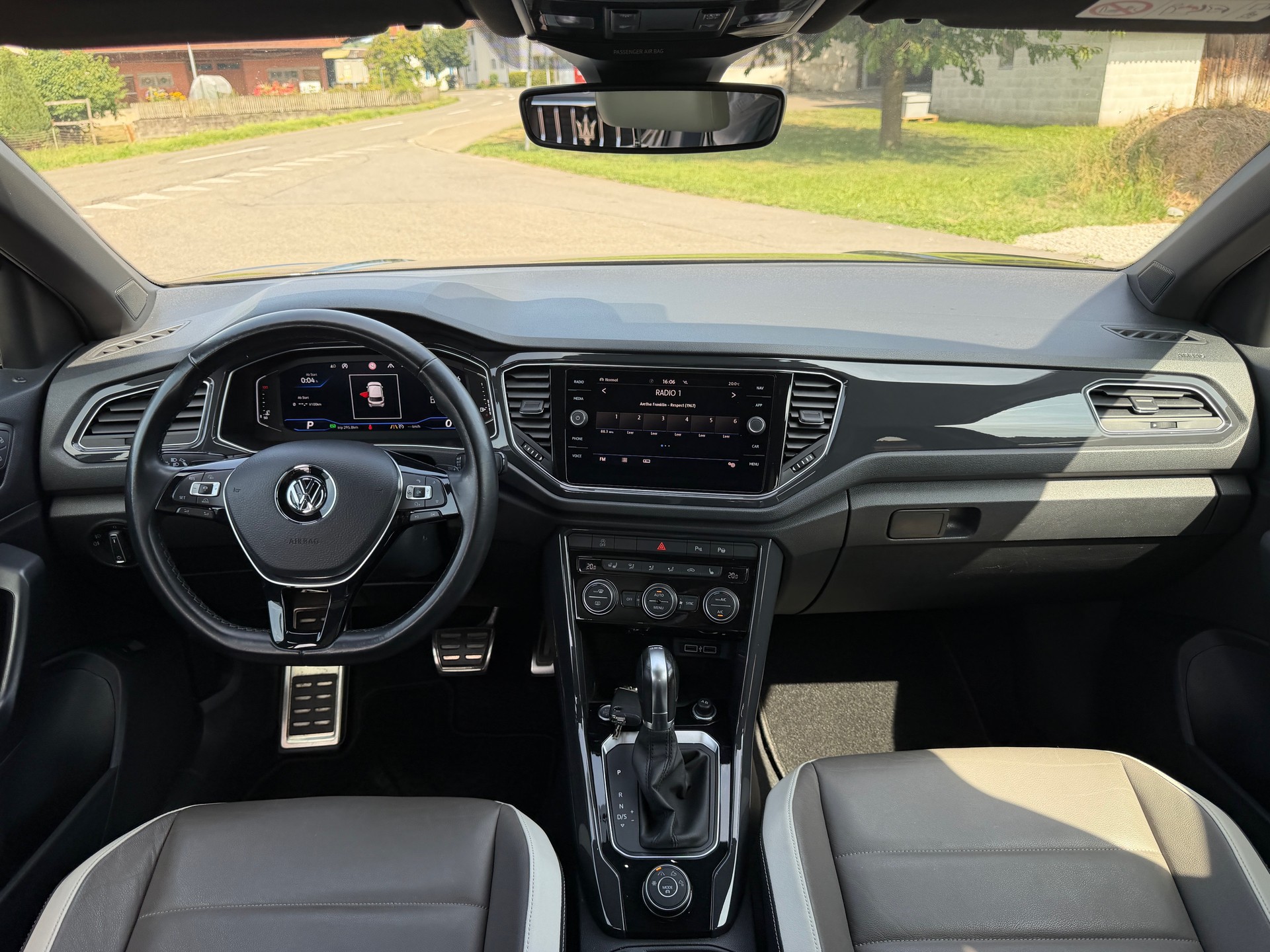VW T-Roc 2.0 TDI SCR Sport DSG 4Motion-image-6