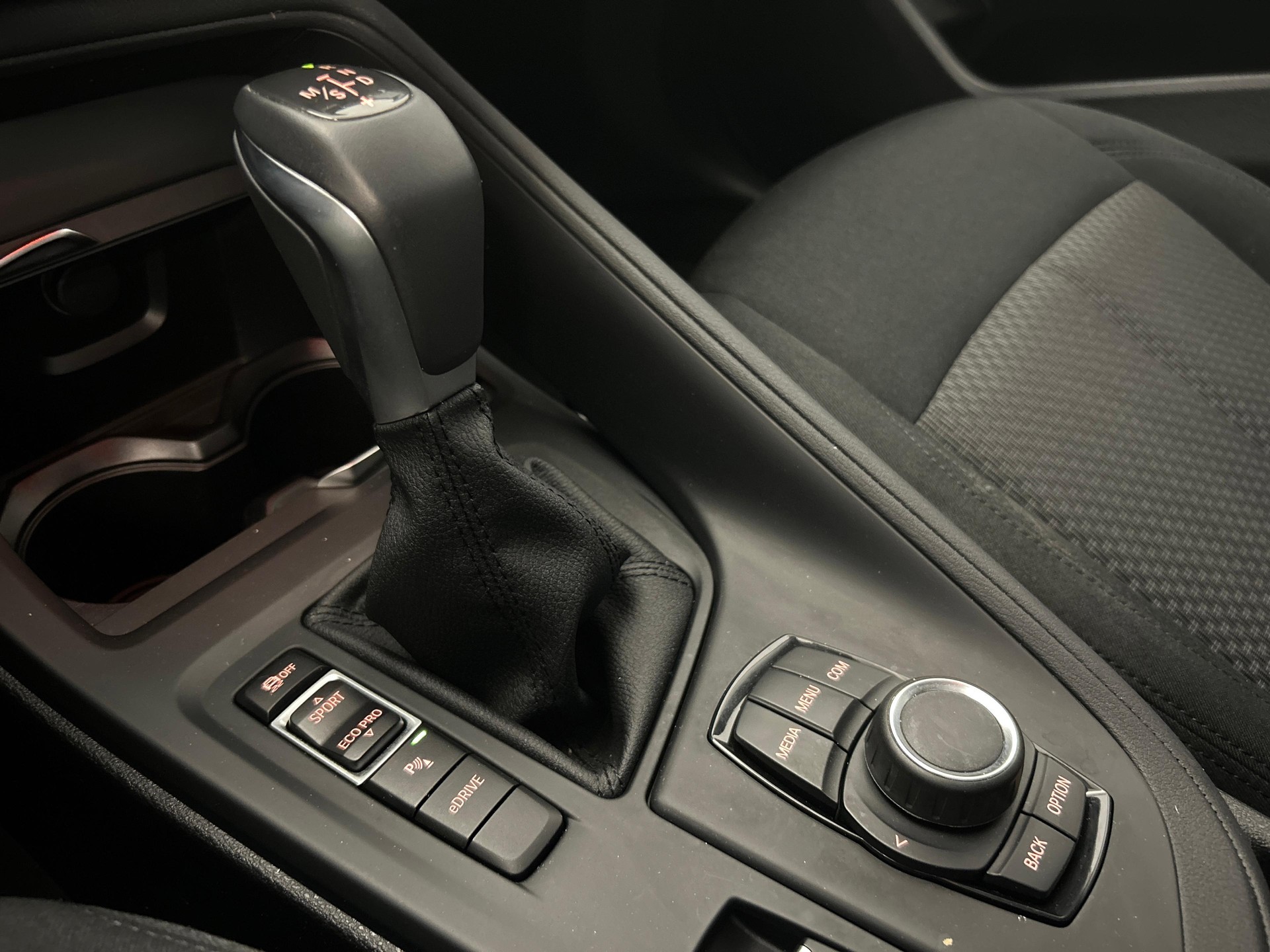 BMW X1 25e xDrive-image-12