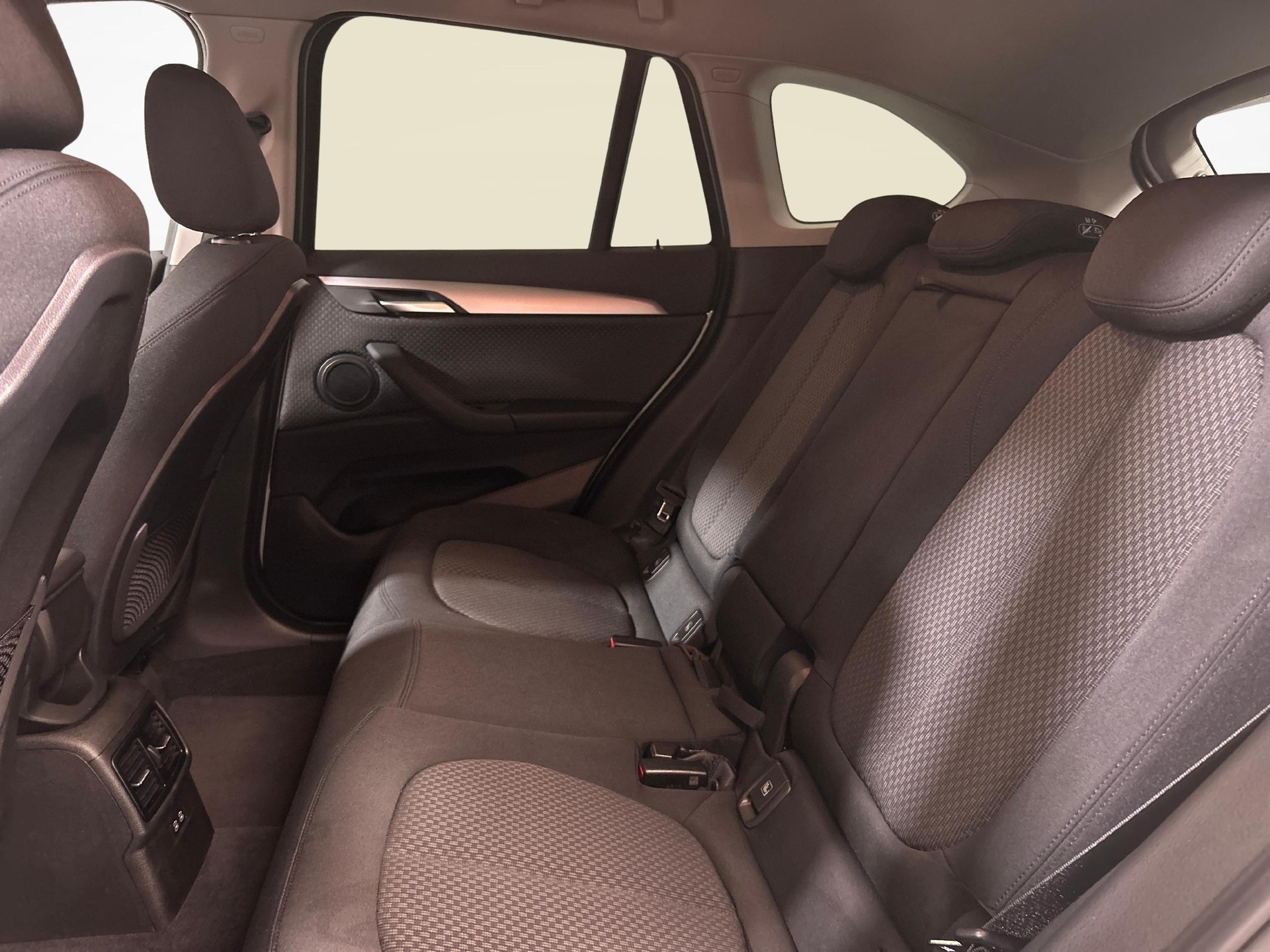 BMW X1 25e xDrive-image-3