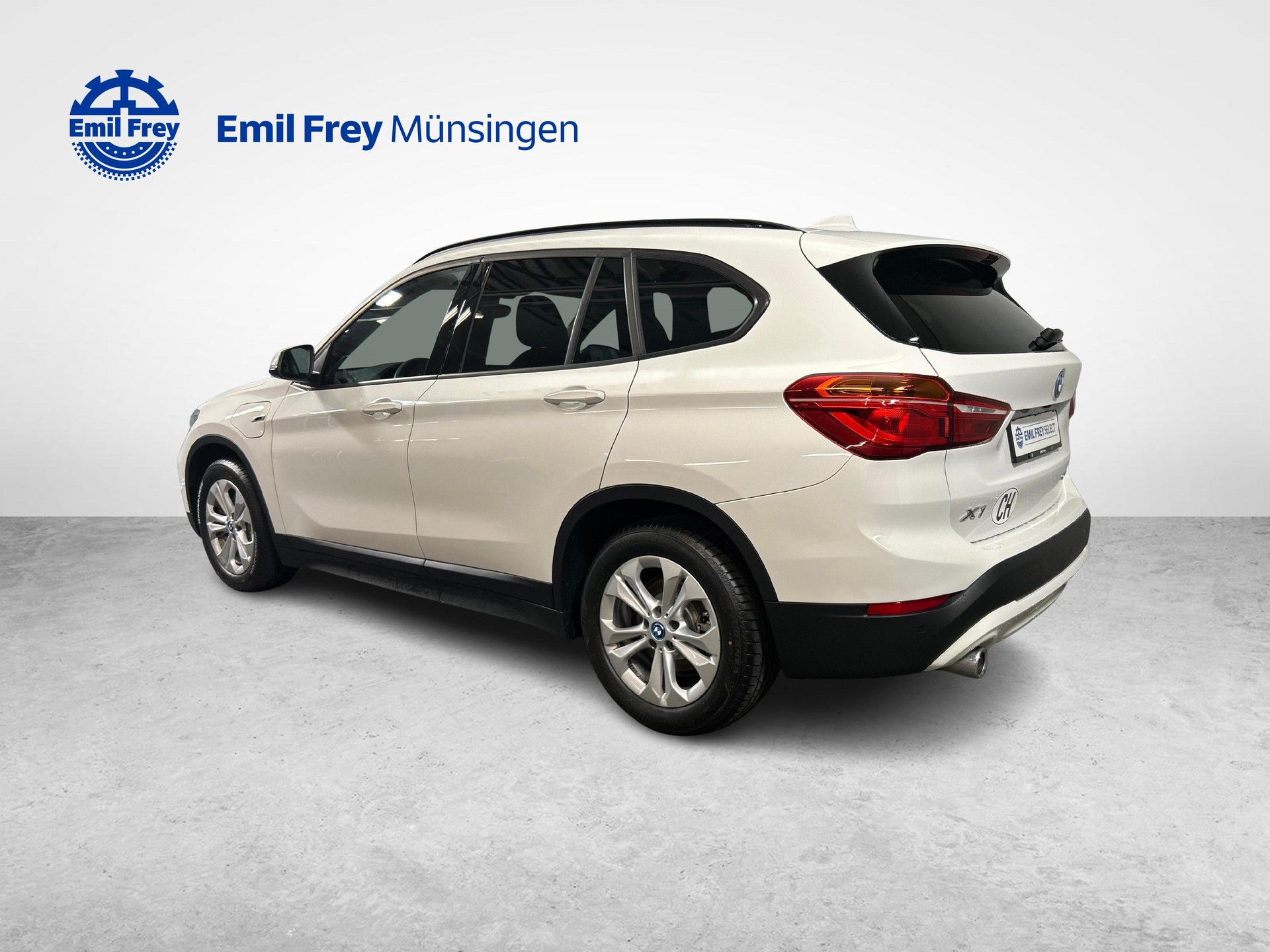 BMW X1 25e xDrive-image-8