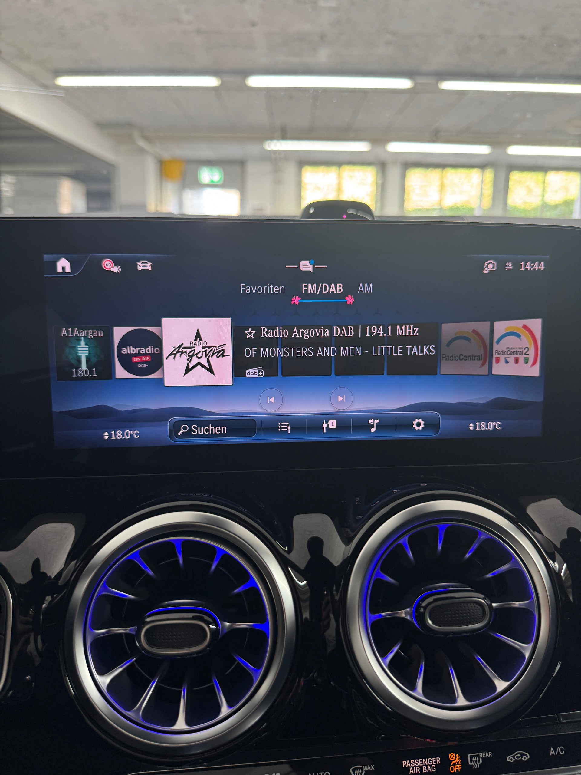 MERCEDES-BENZ GLA 250 4MATIC Swiss Star-image-12