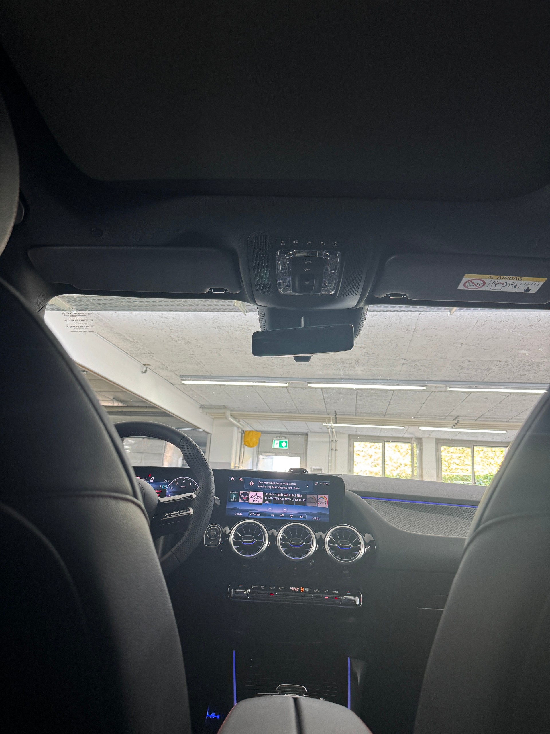 MERCEDES-BENZ GLA 250 4MATIC Swiss Star-image-17