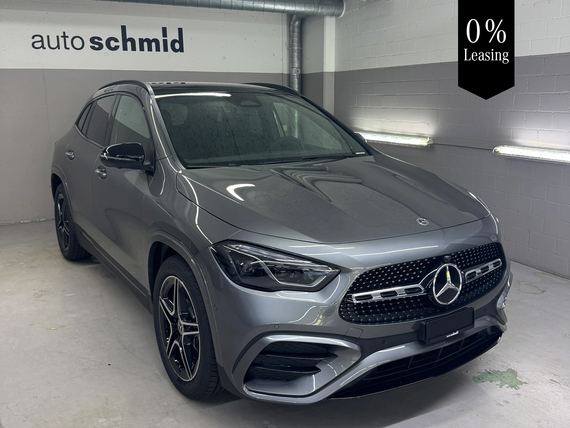 MERCEDES-BENZ GLA 250 4MATIC Swiss Star-image-0