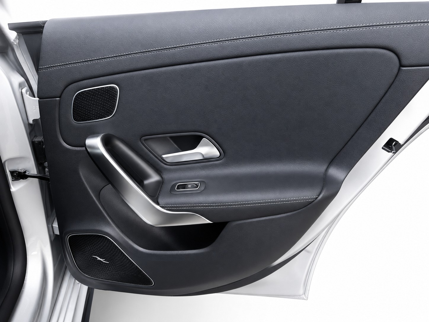MERCEDES-BENZ CLA 45 S AMG 4matic+ CH FAHRZEUG-image-26