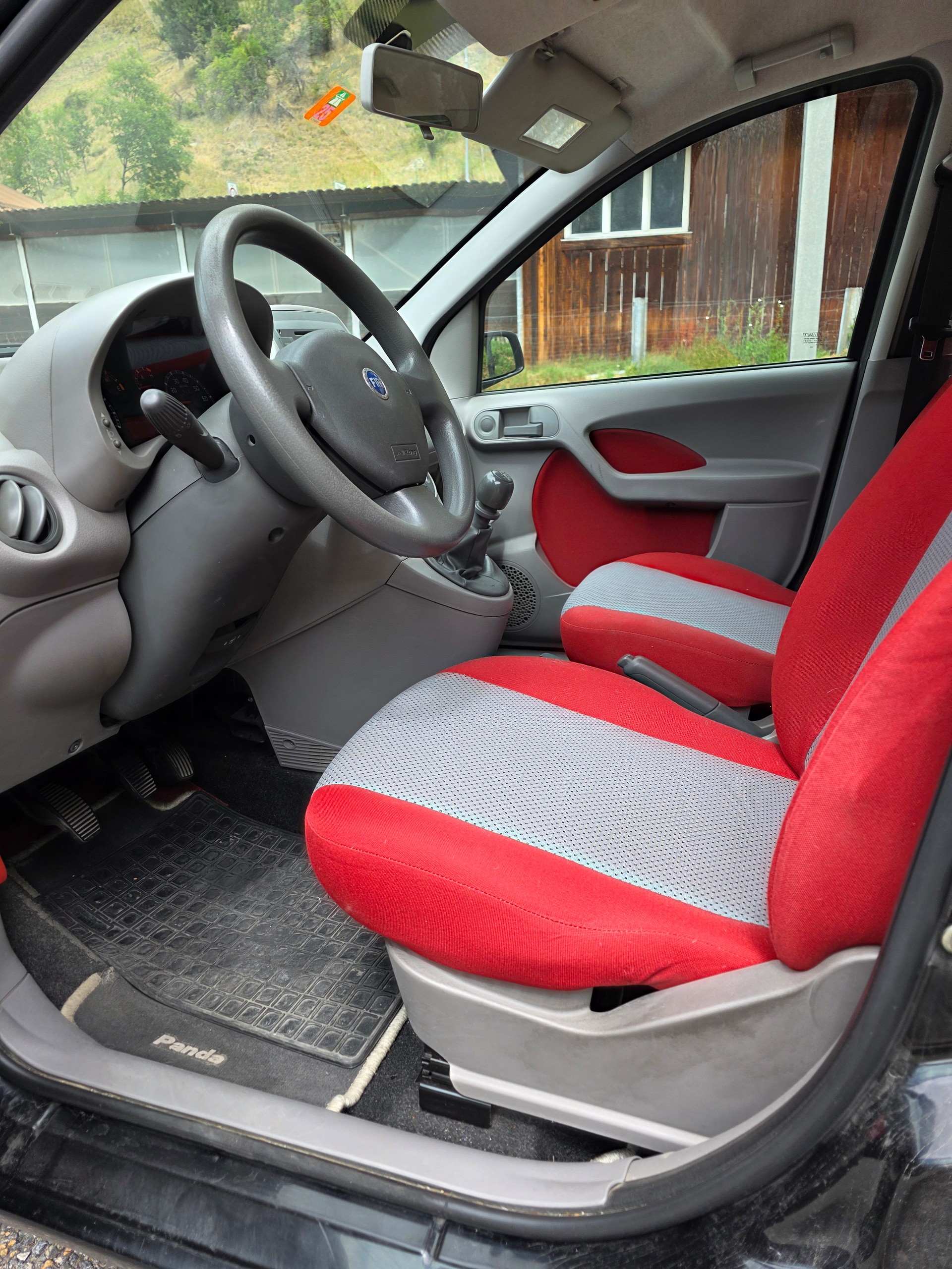 FIAT Panda 1.3 16V JTD Cross 4x4-image-11