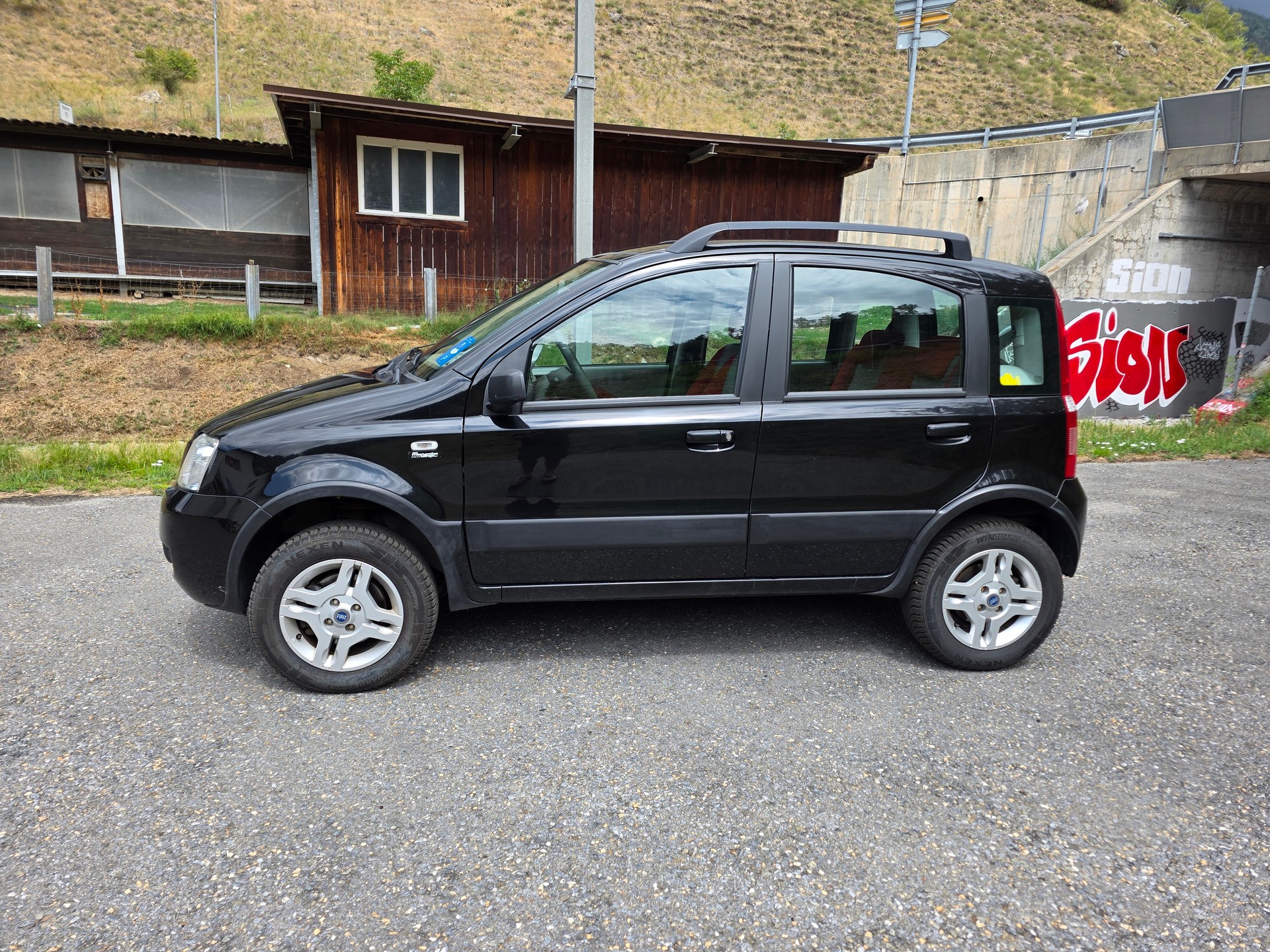 FIAT Panda 1.3 16V JTD Cross 4x4-image-4