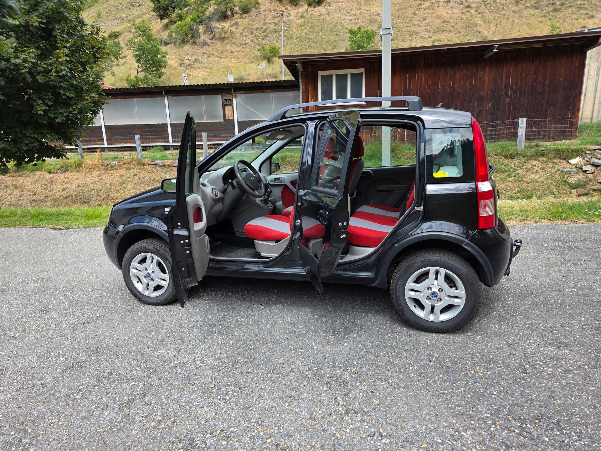 FIAT Panda 1.3 16V JTD Cross 4x4-image-10