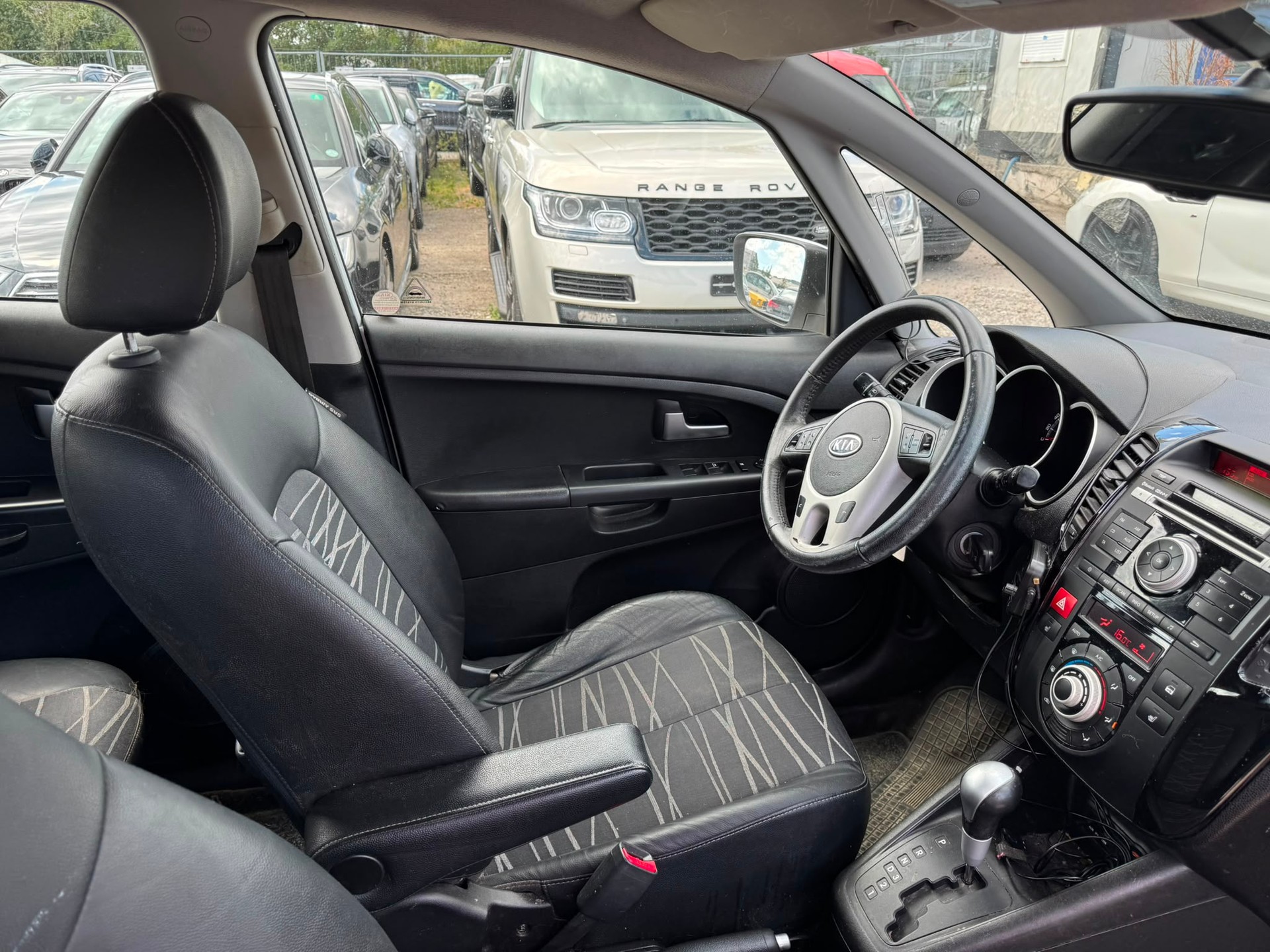 KIA Venga 1.6 CVVT _seven Automatic-image-7